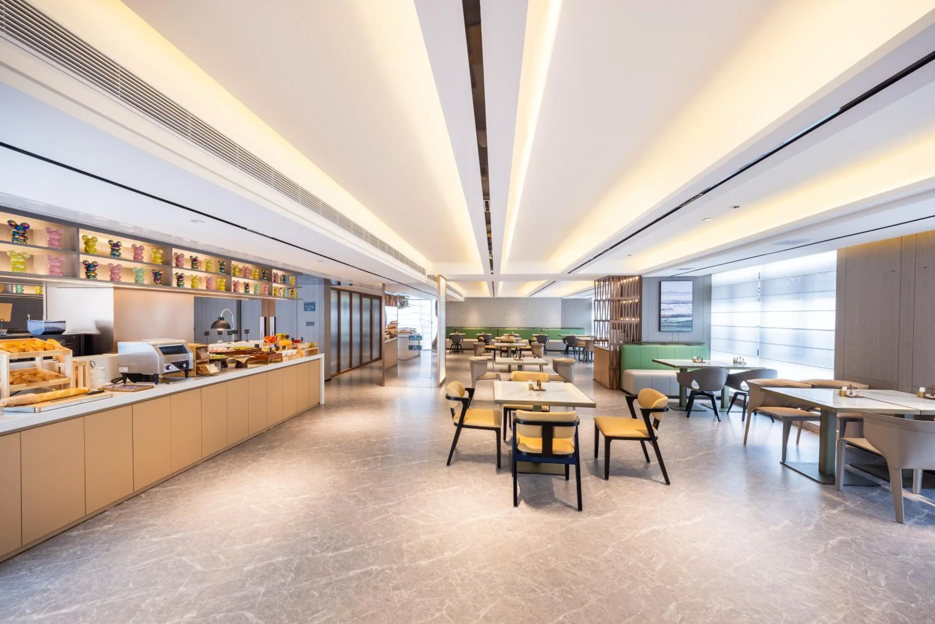 Restaurant/places to eat in Atour Hotel Guangzhou Baiyun Station Julong Metro Station