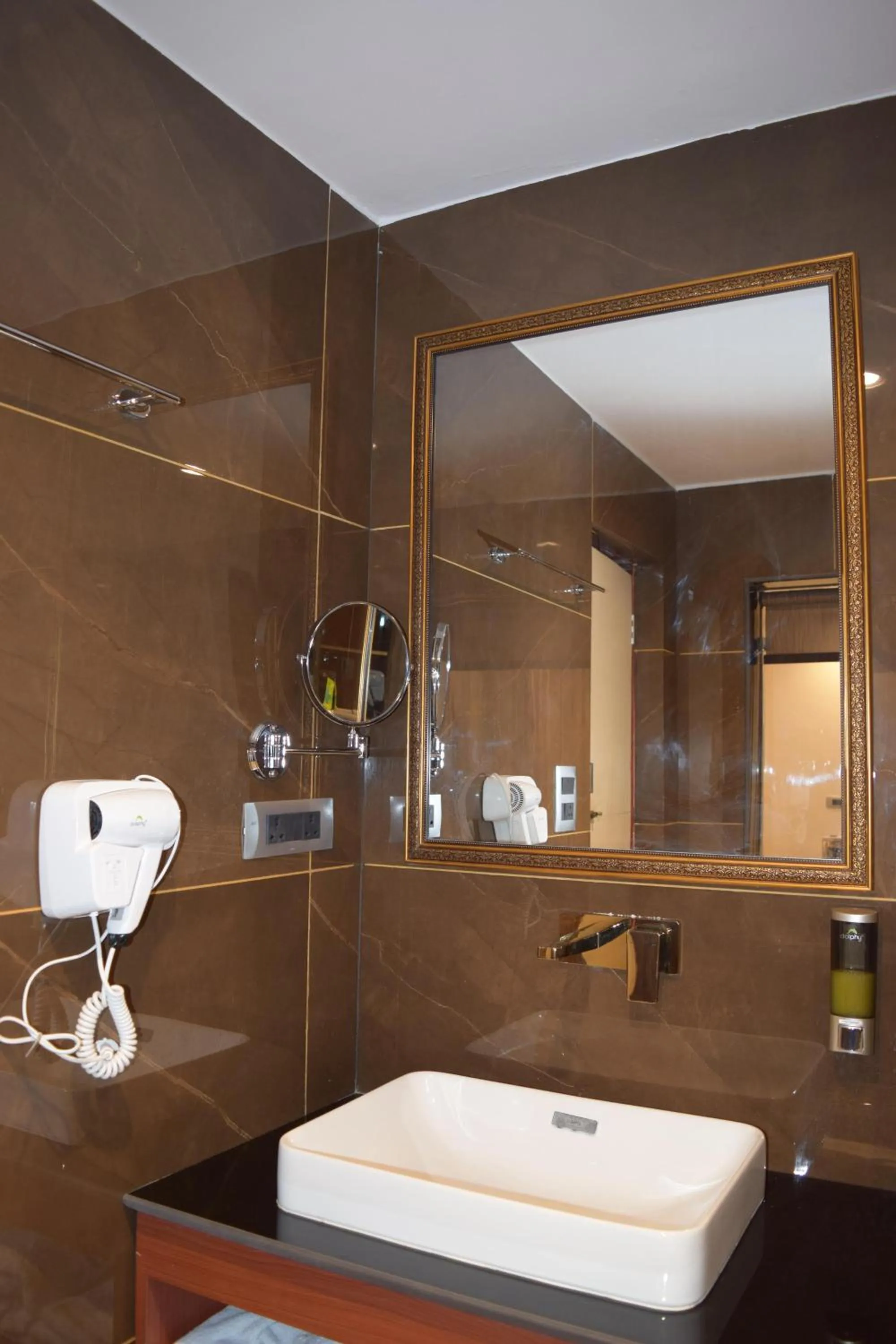 Hotel The Haven - Centrally Heated and Air Conditioned