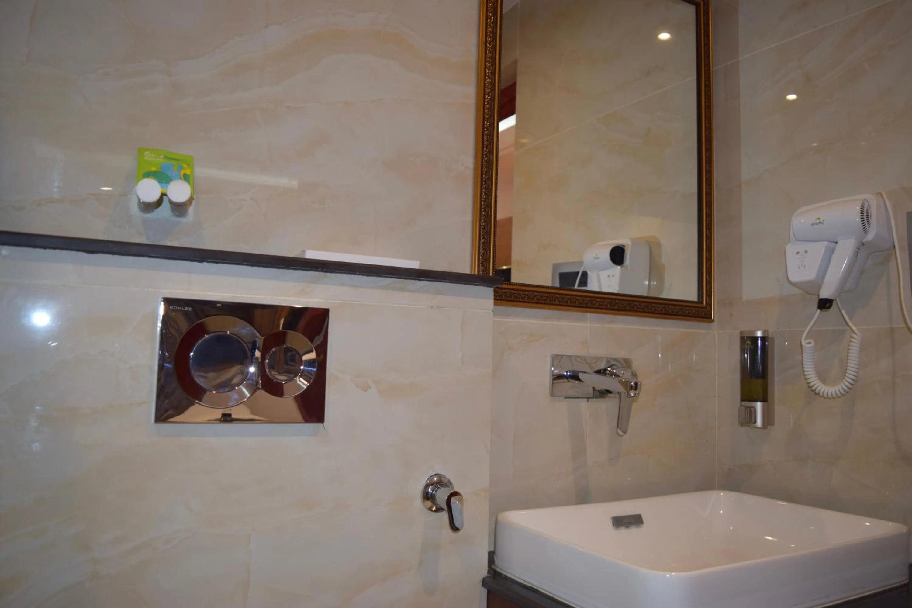 Hotel The Haven - Centrally Heated and Air Conditioned