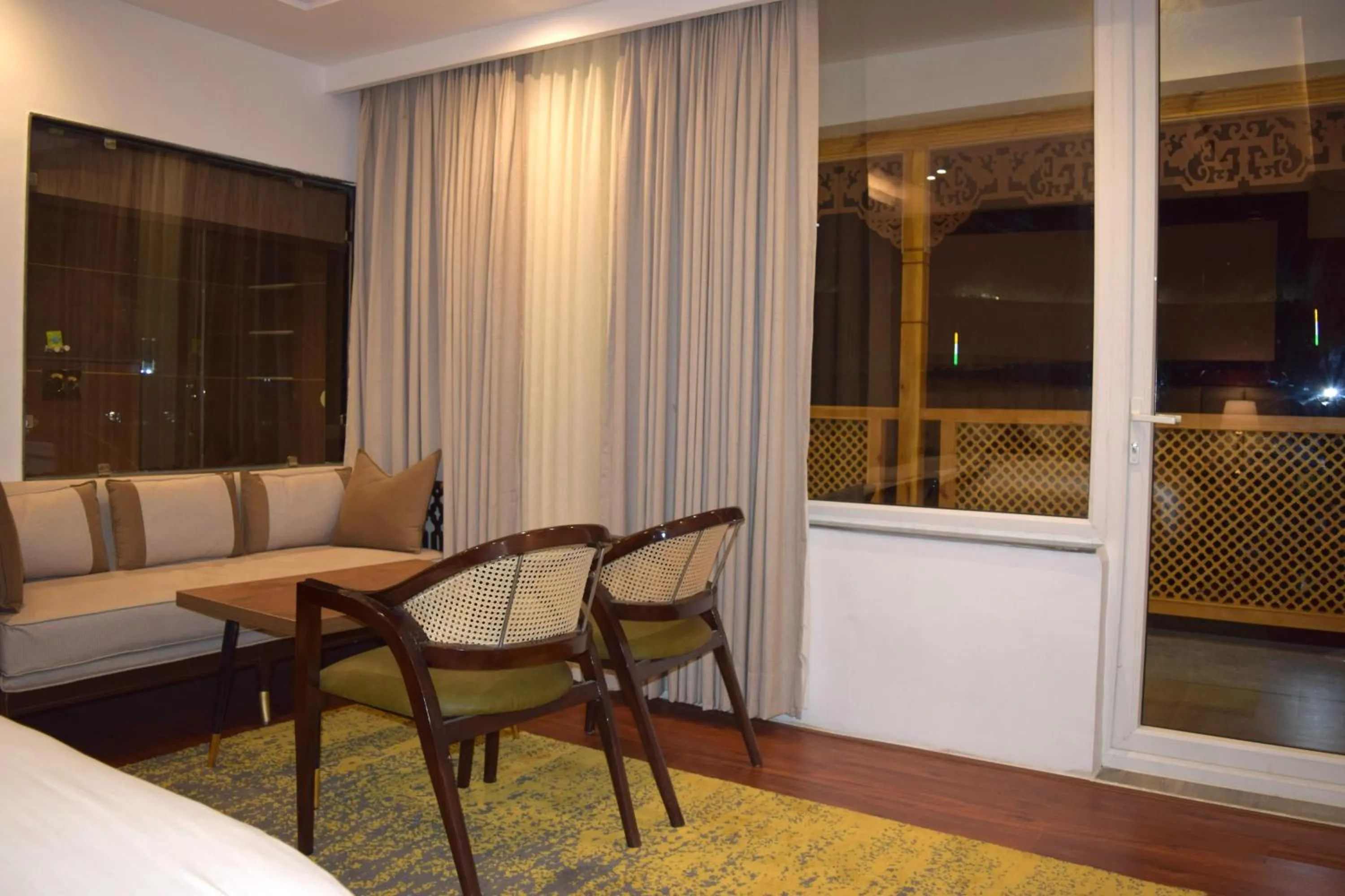 Hotel The Haven - Centrally Heated and Air Conditioned