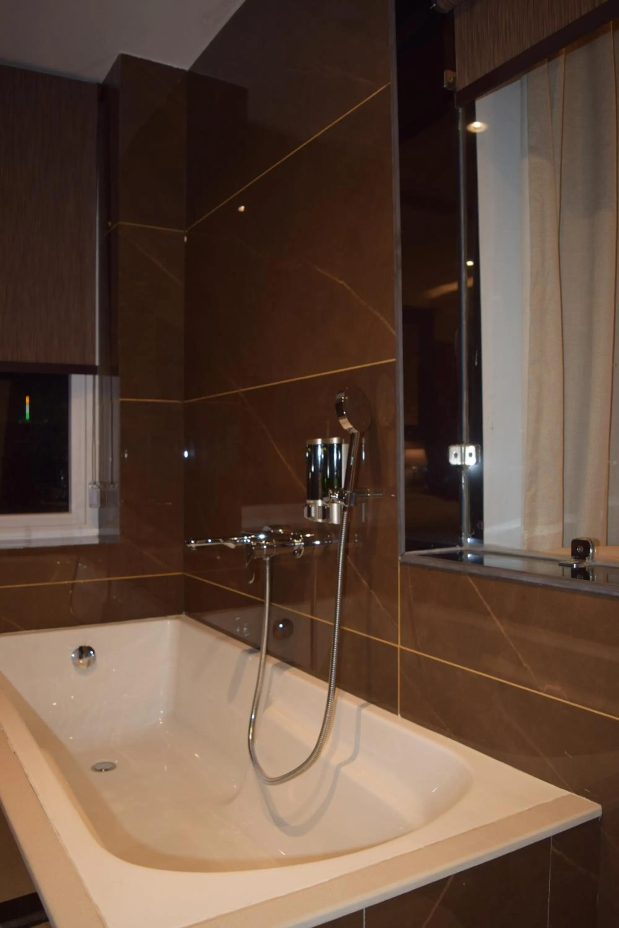 Hotel The Haven - Centrally Heated and Air Conditioned