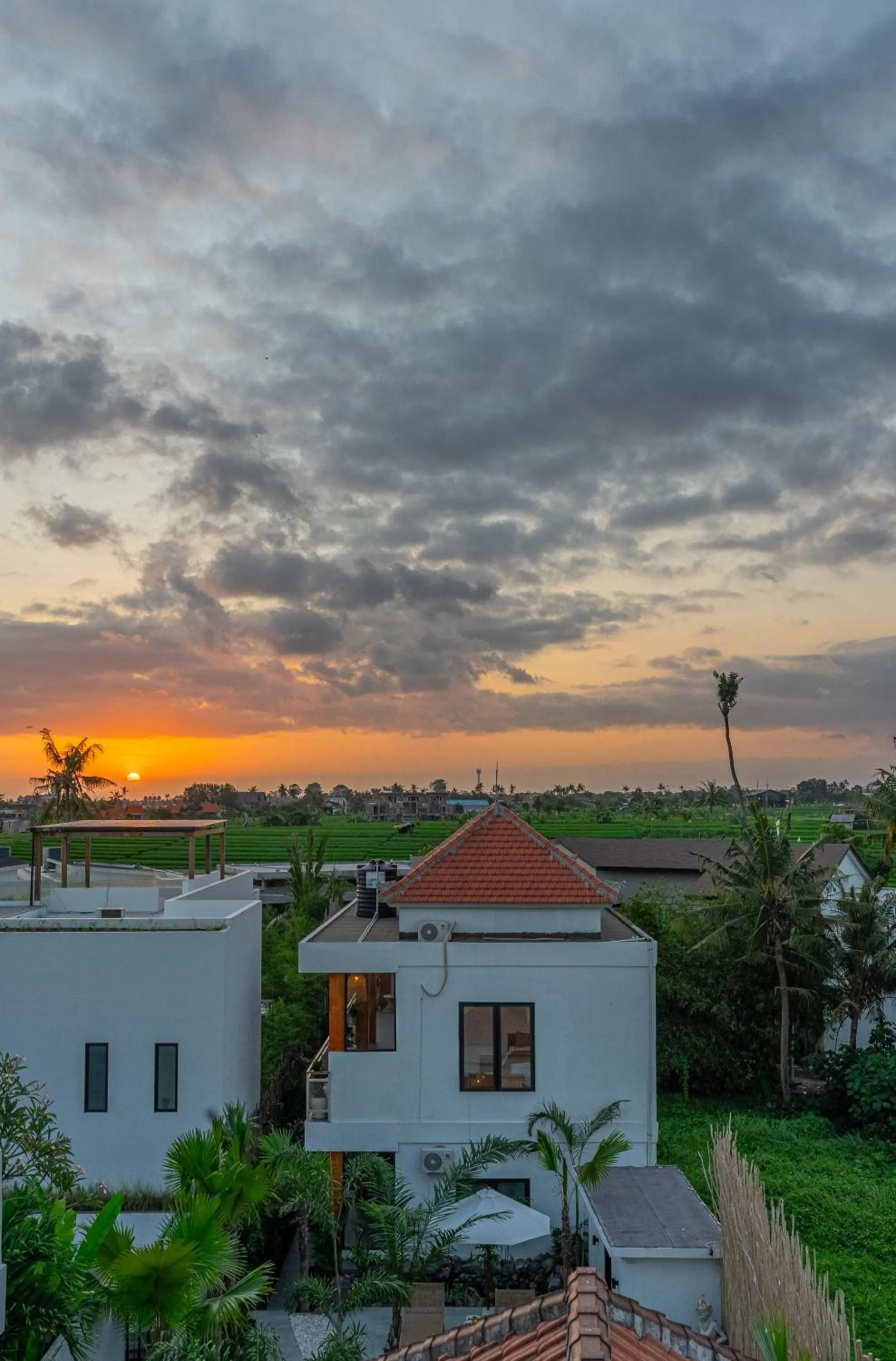 Sunset in Nooju Pererenan