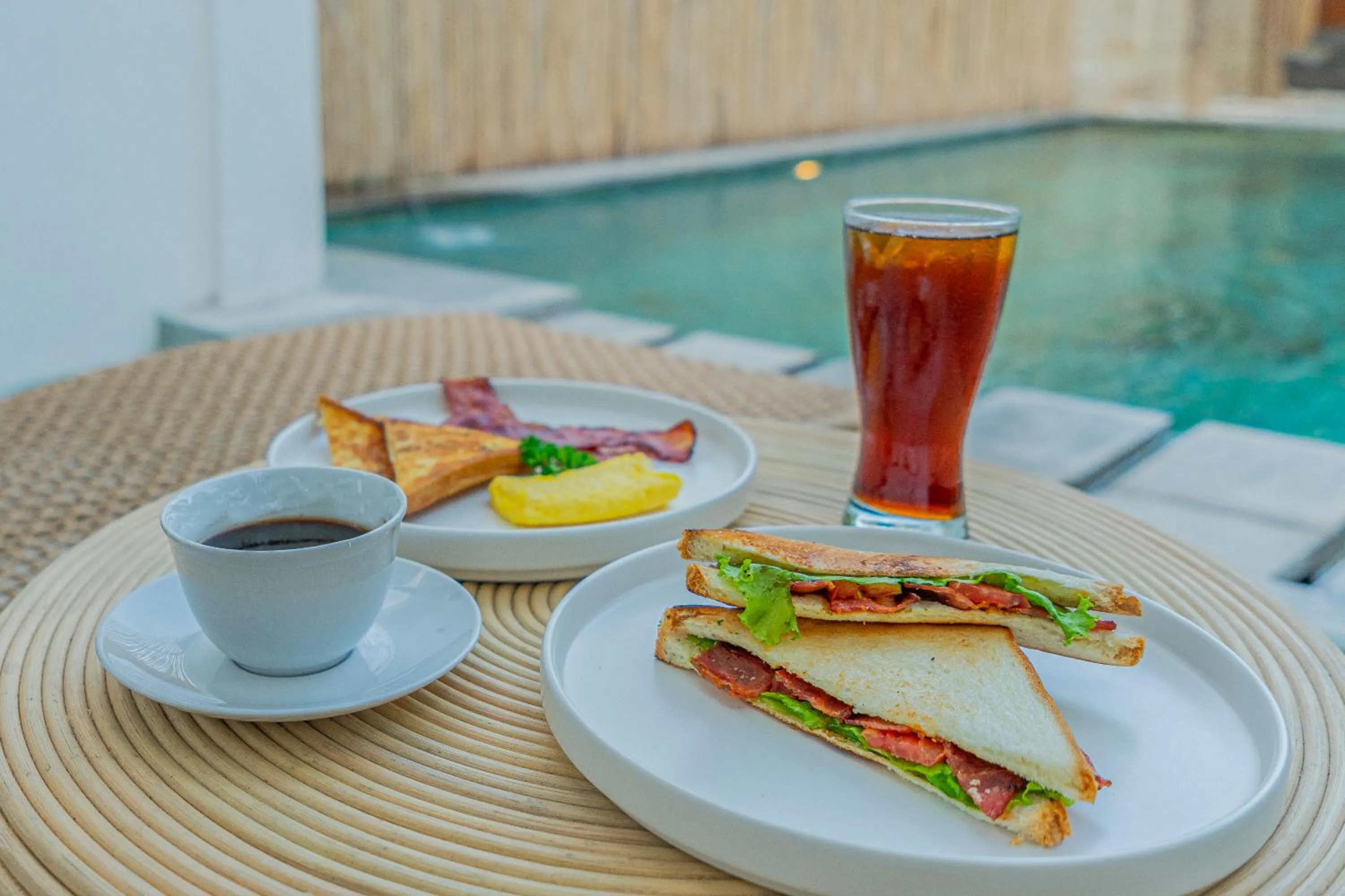 Food and drinks in Nooju Pererenan