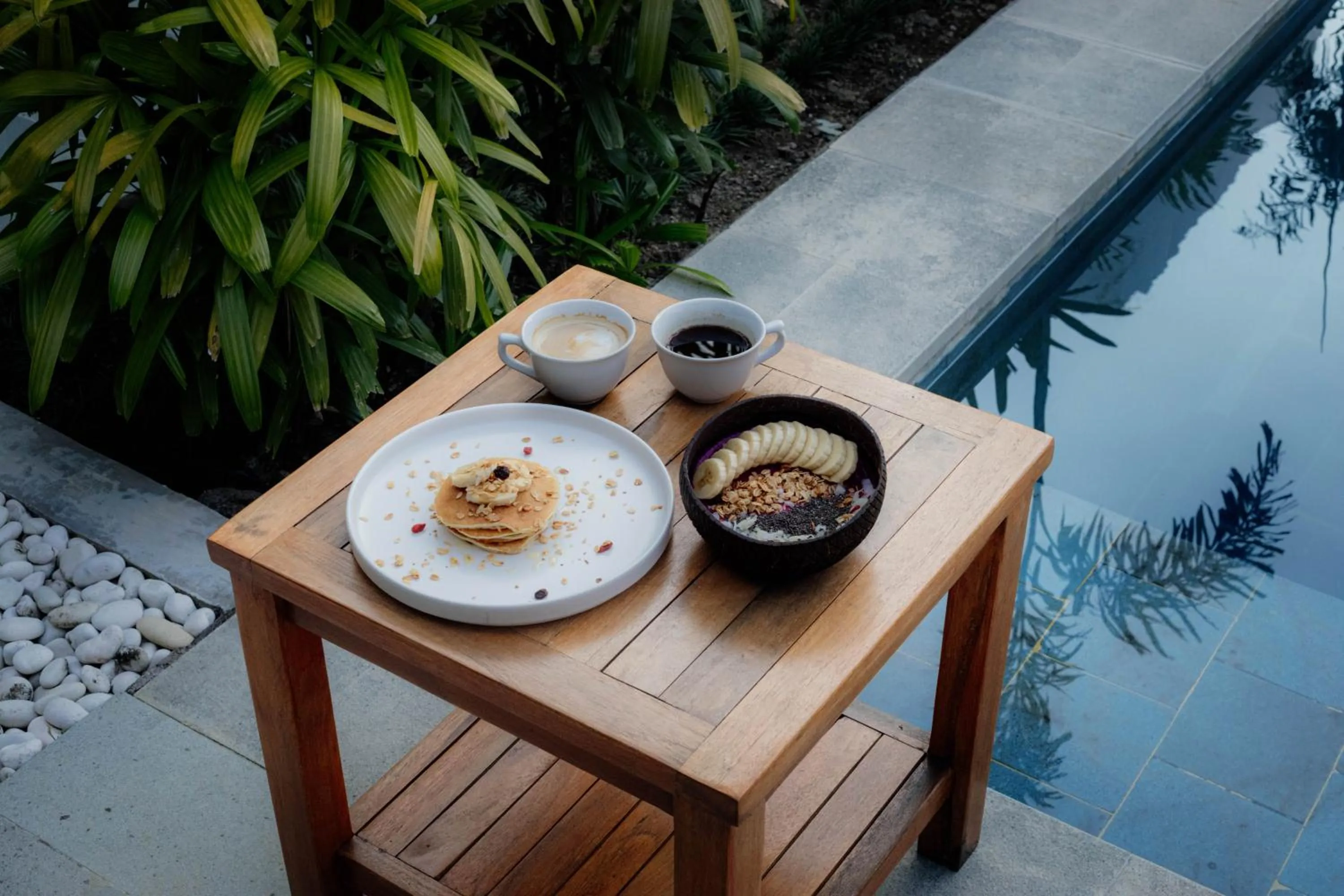 Food and drinks in Nooju Pererenan