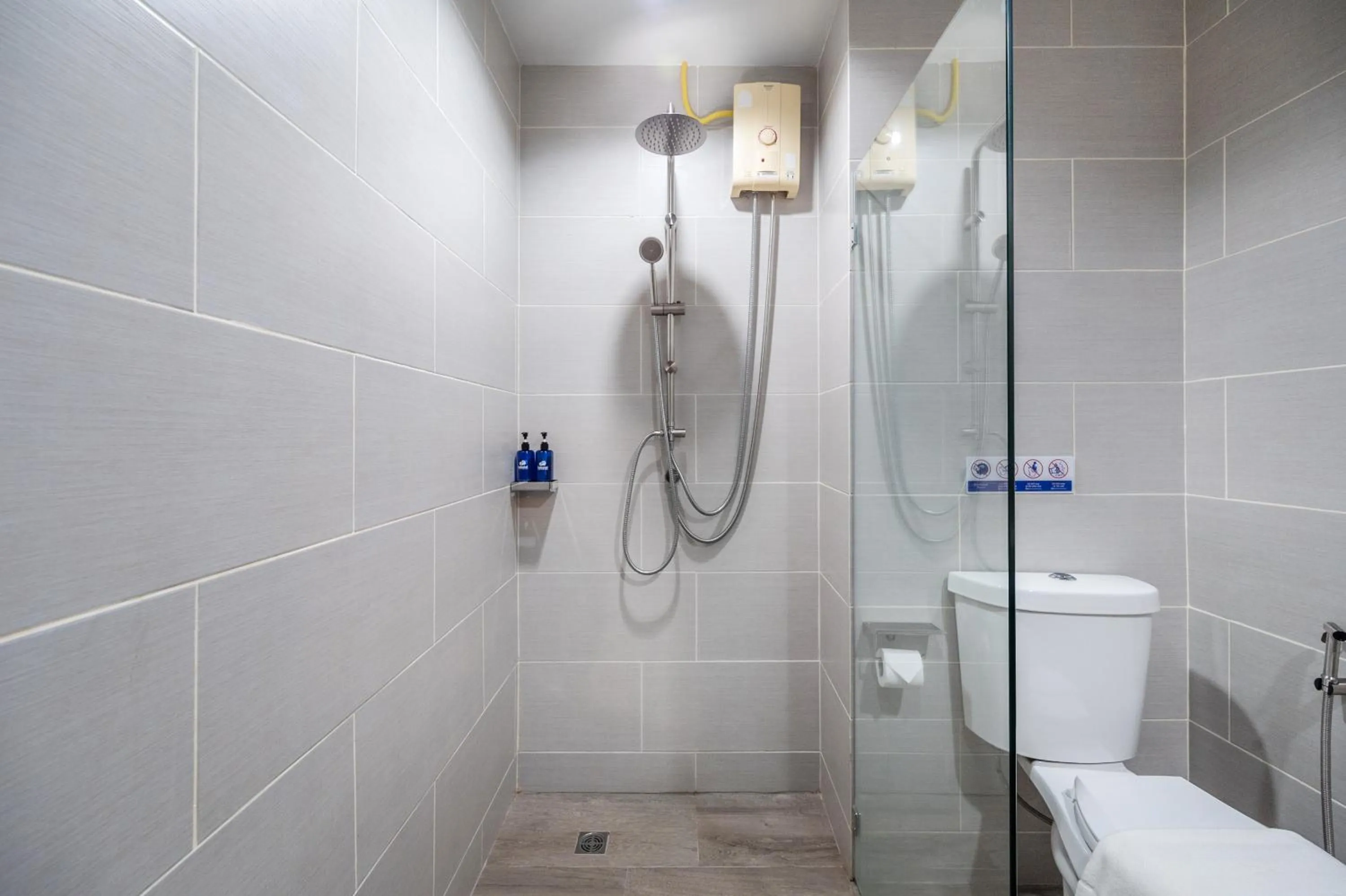 Shower in Kokotel Pattaya North Beach