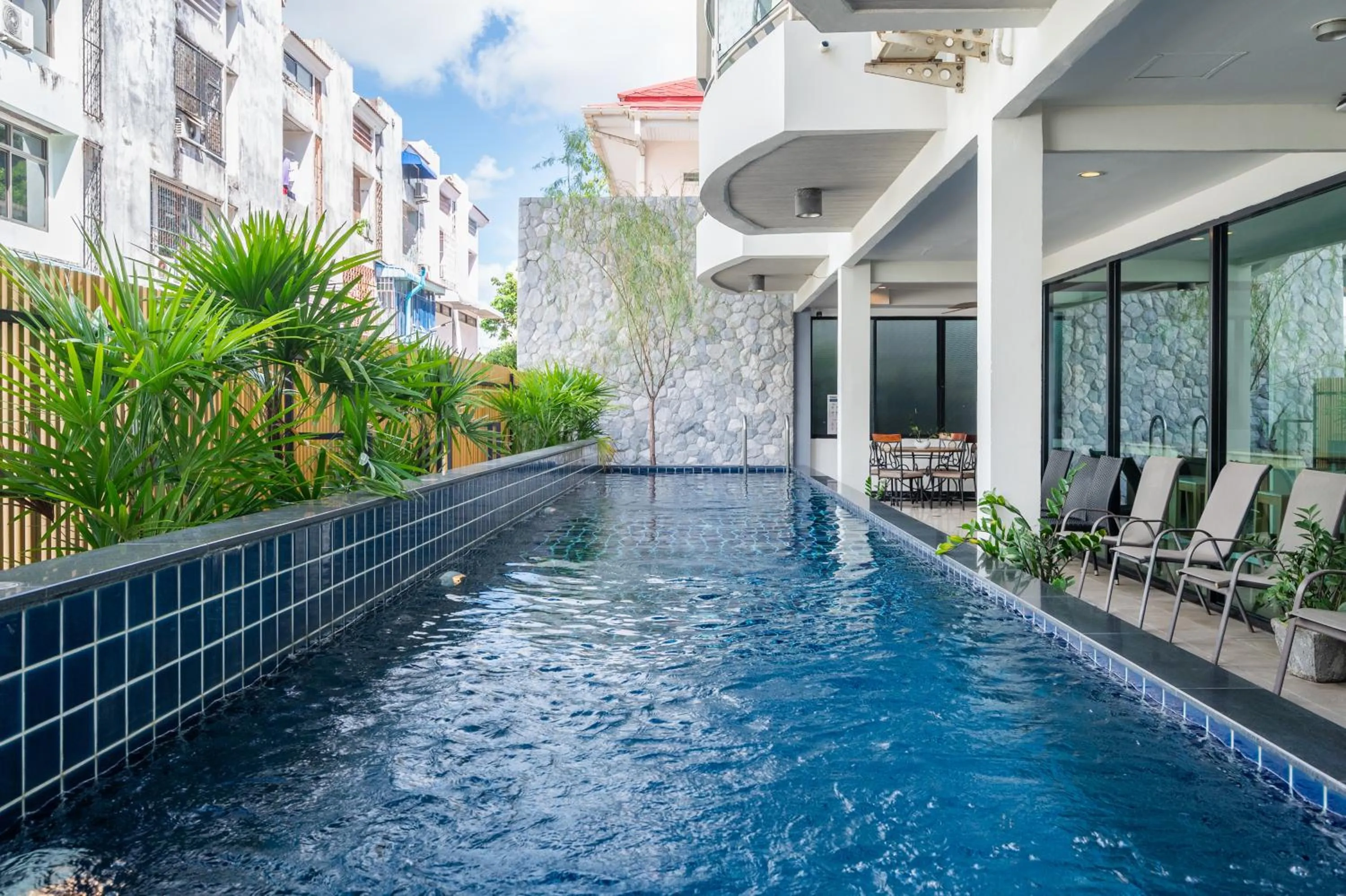 Swimming pool in Kokotel Pattaya North Beach