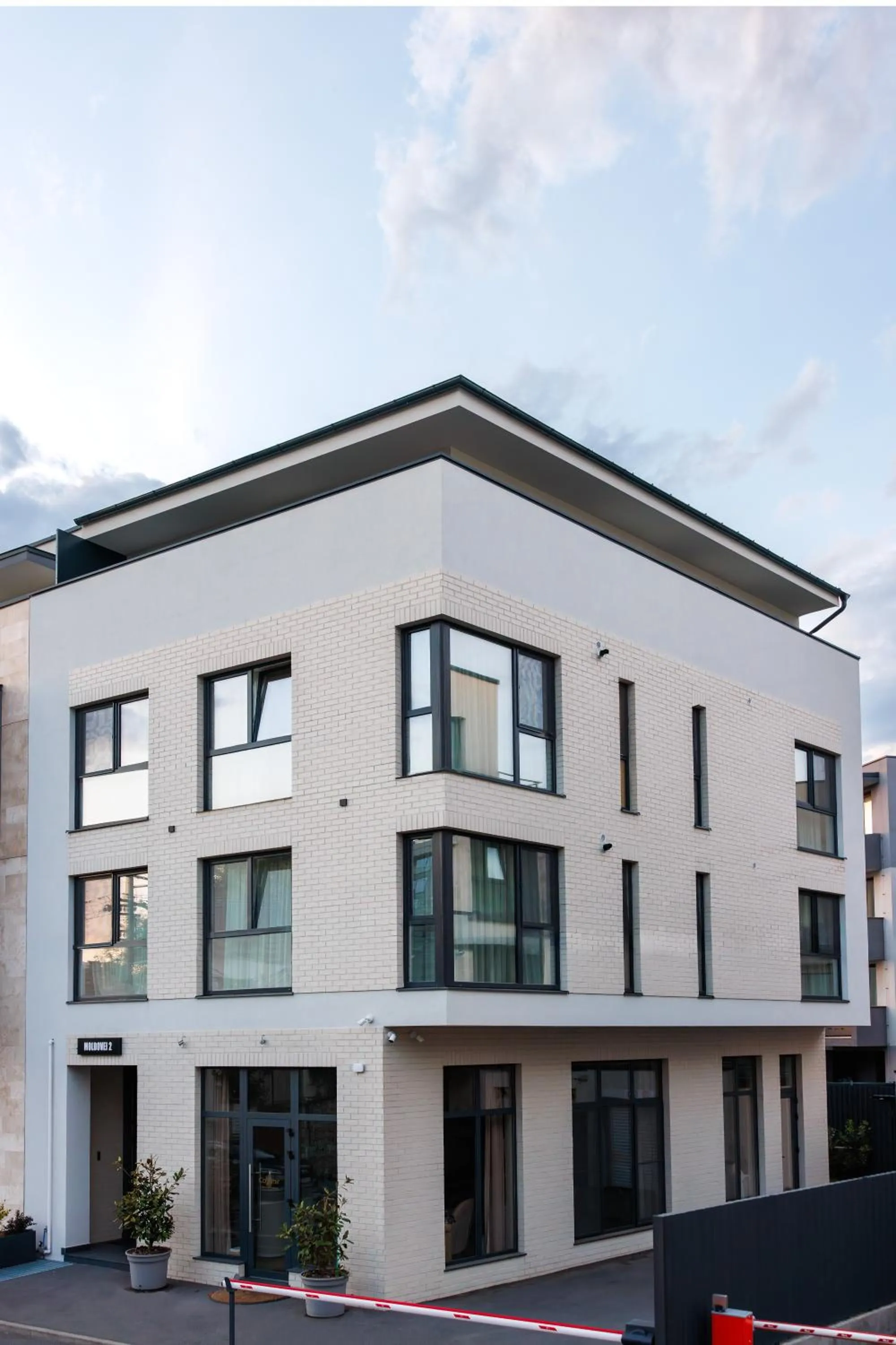 Property building in Moldovei 2 Apartments by Central Park