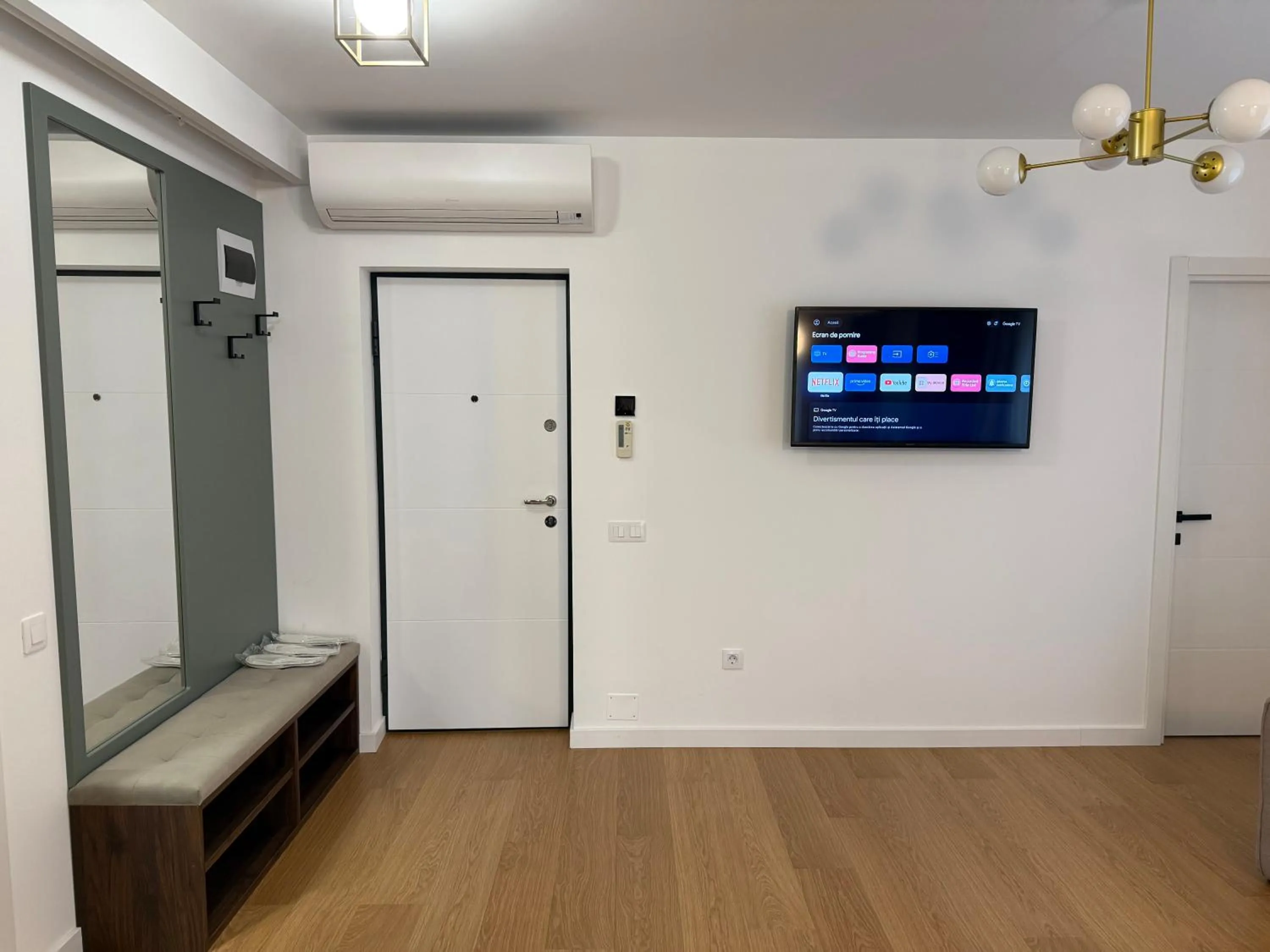 TV and multimedia in Moldovei 2 Apartments by Central Park