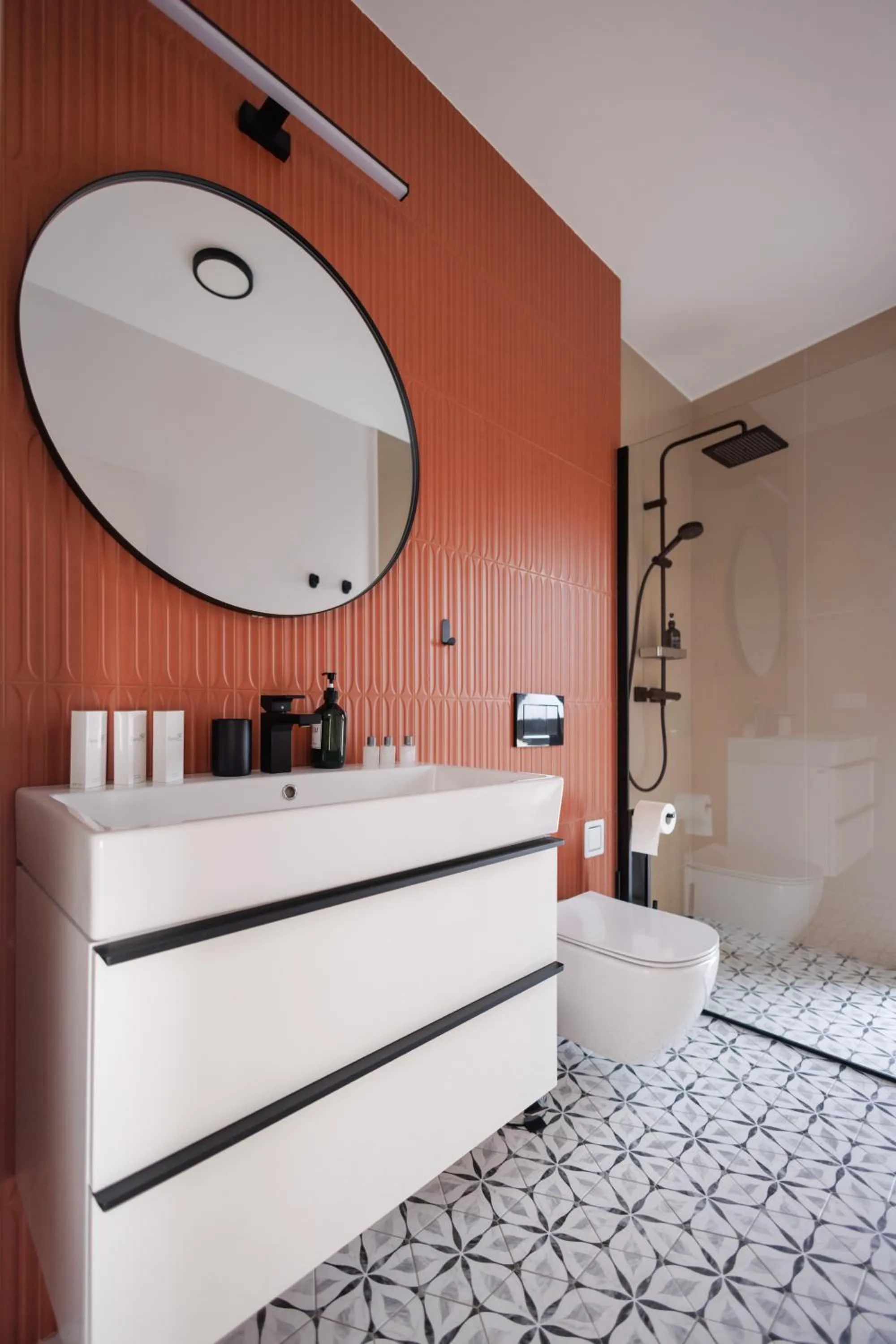 Shower in Moldovei 2 Apartments by Central Park