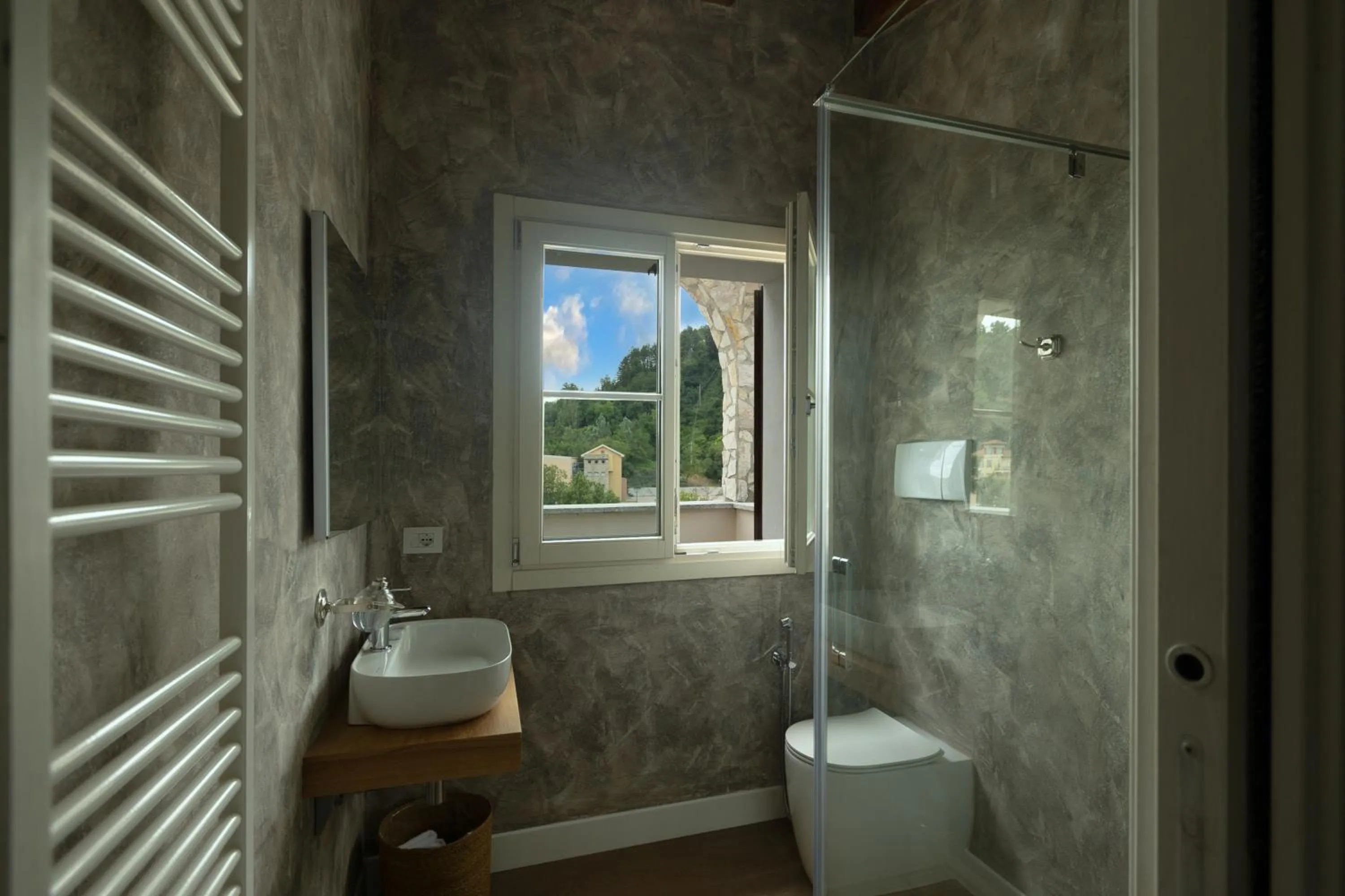 Shower in Luce Boutique Hotel