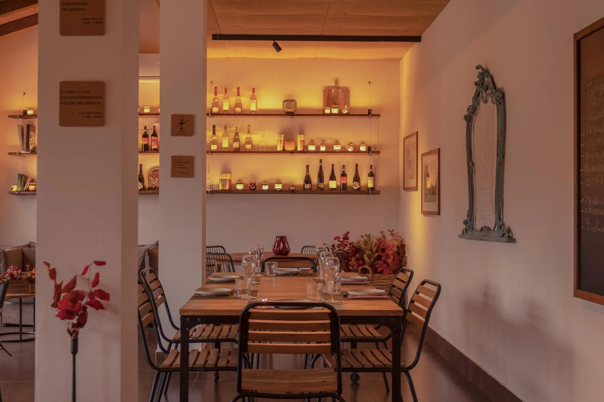 Restaurant/places to eat in Luce Boutique Hotel