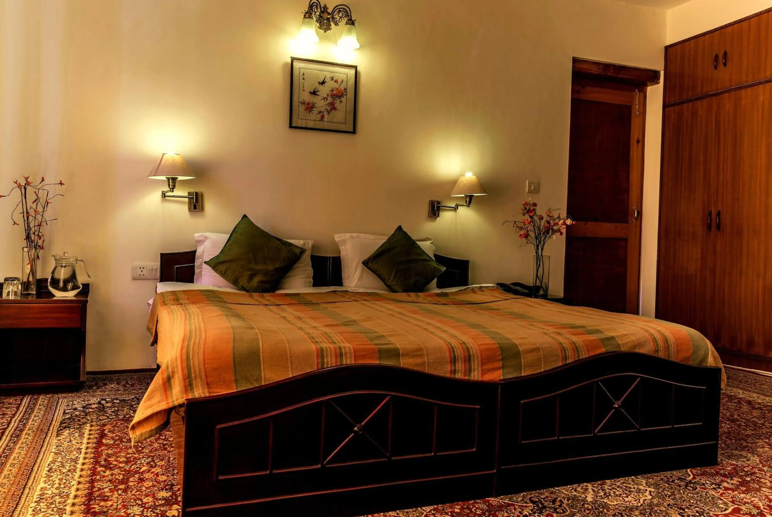 Bed in Lharimo Hotel Leh - Ladakh