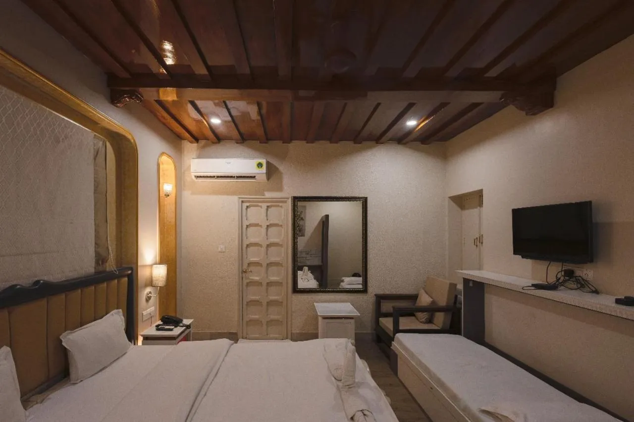 Bedroom, Bed in Heritage Kuchaman Haveli