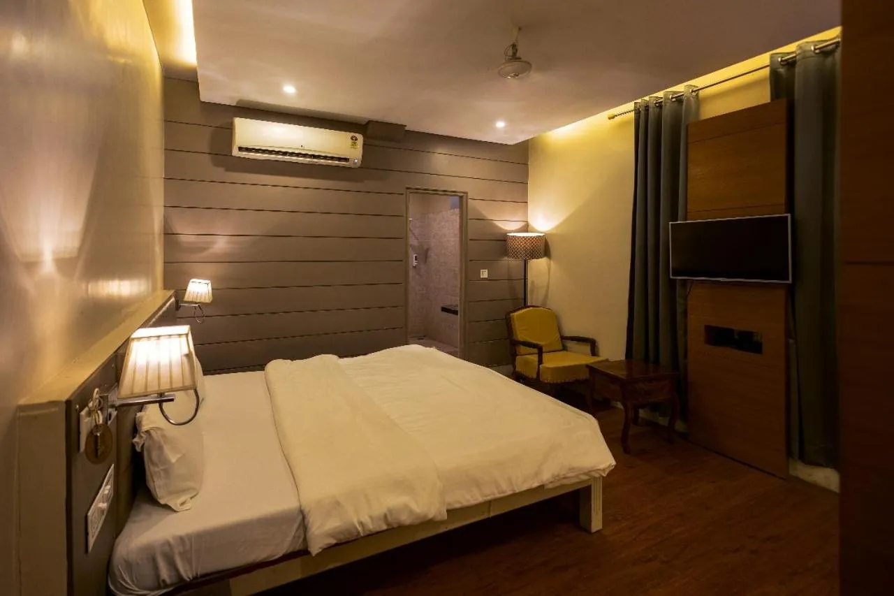 Bedroom, Bed in Heritage Kuchaman Haveli