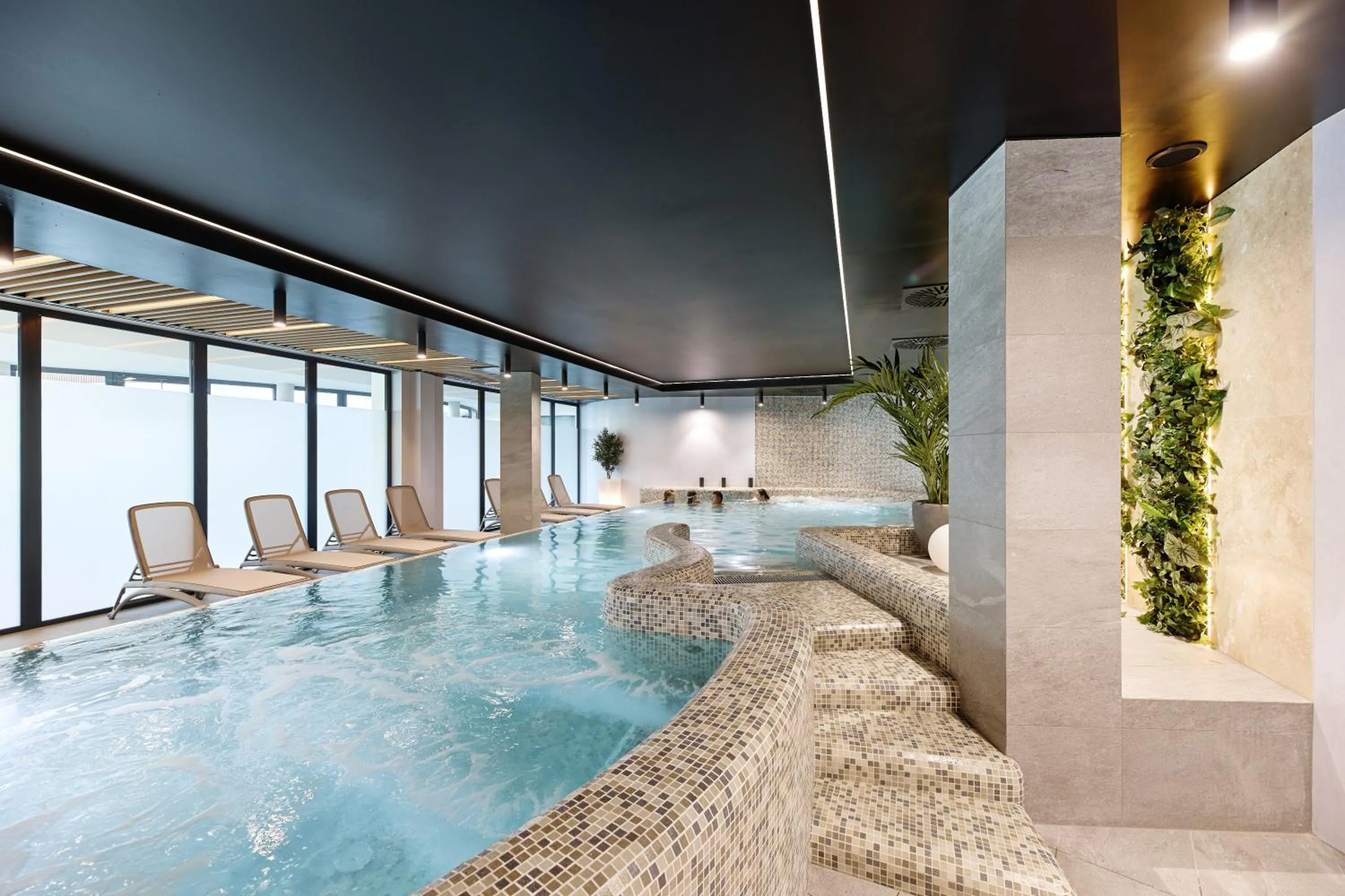 Pool view in Resort Baltic Waves Apartments - Pool & Spa