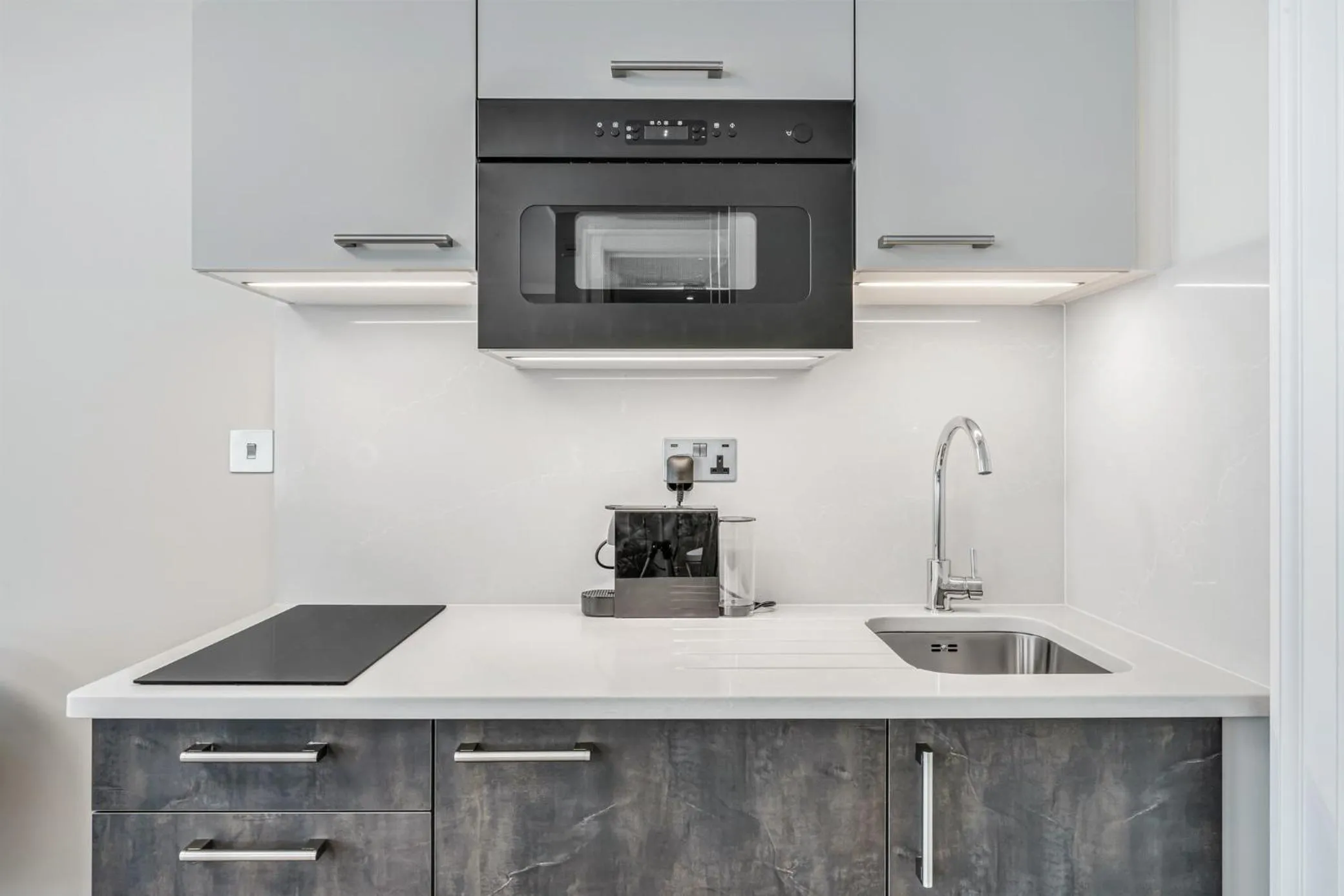 Kitchen or kitchenette in Cleveland Residences Bloomsbury