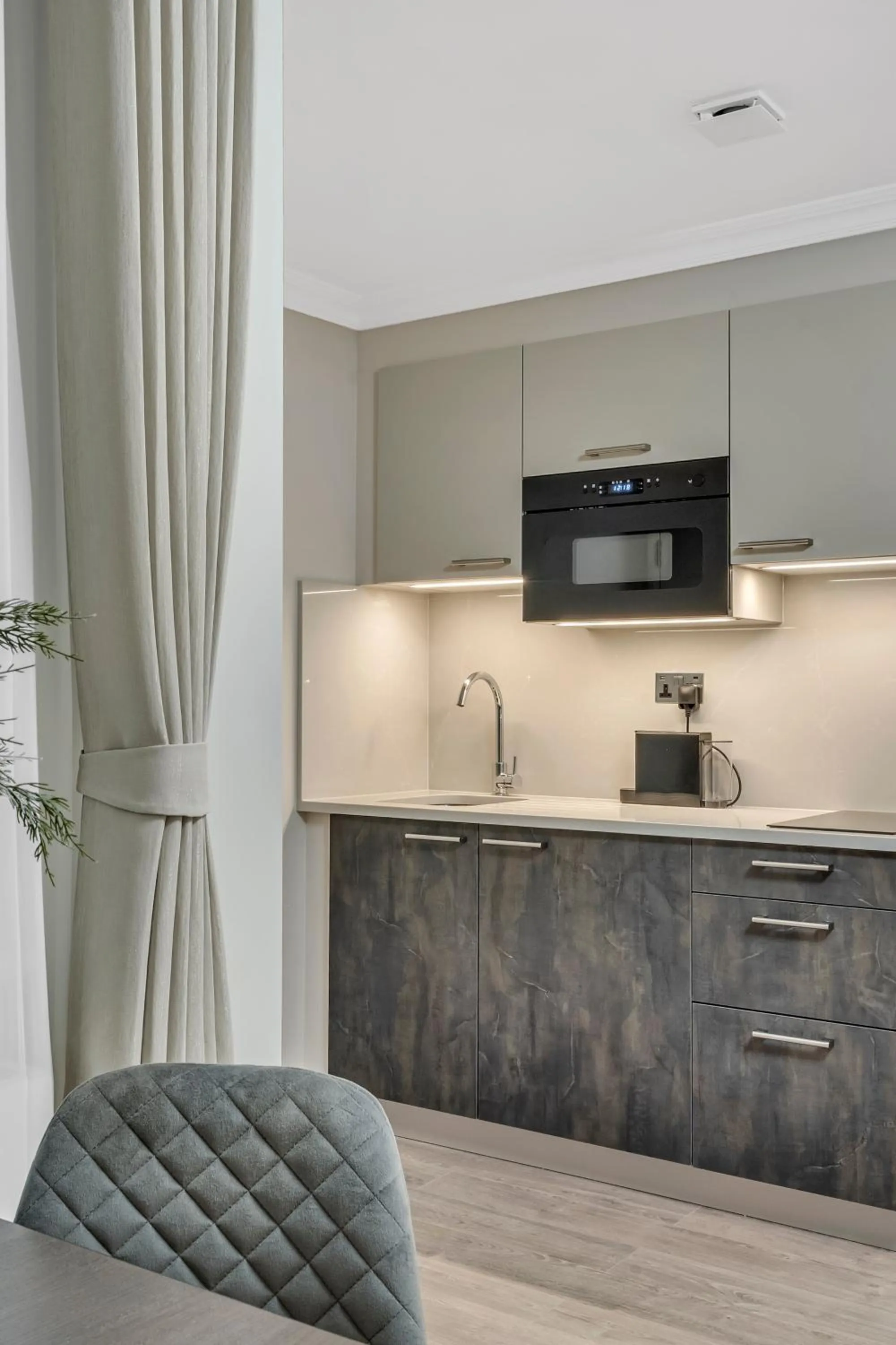 Kitchen or kitchenette in Cleveland Residences Bloomsbury