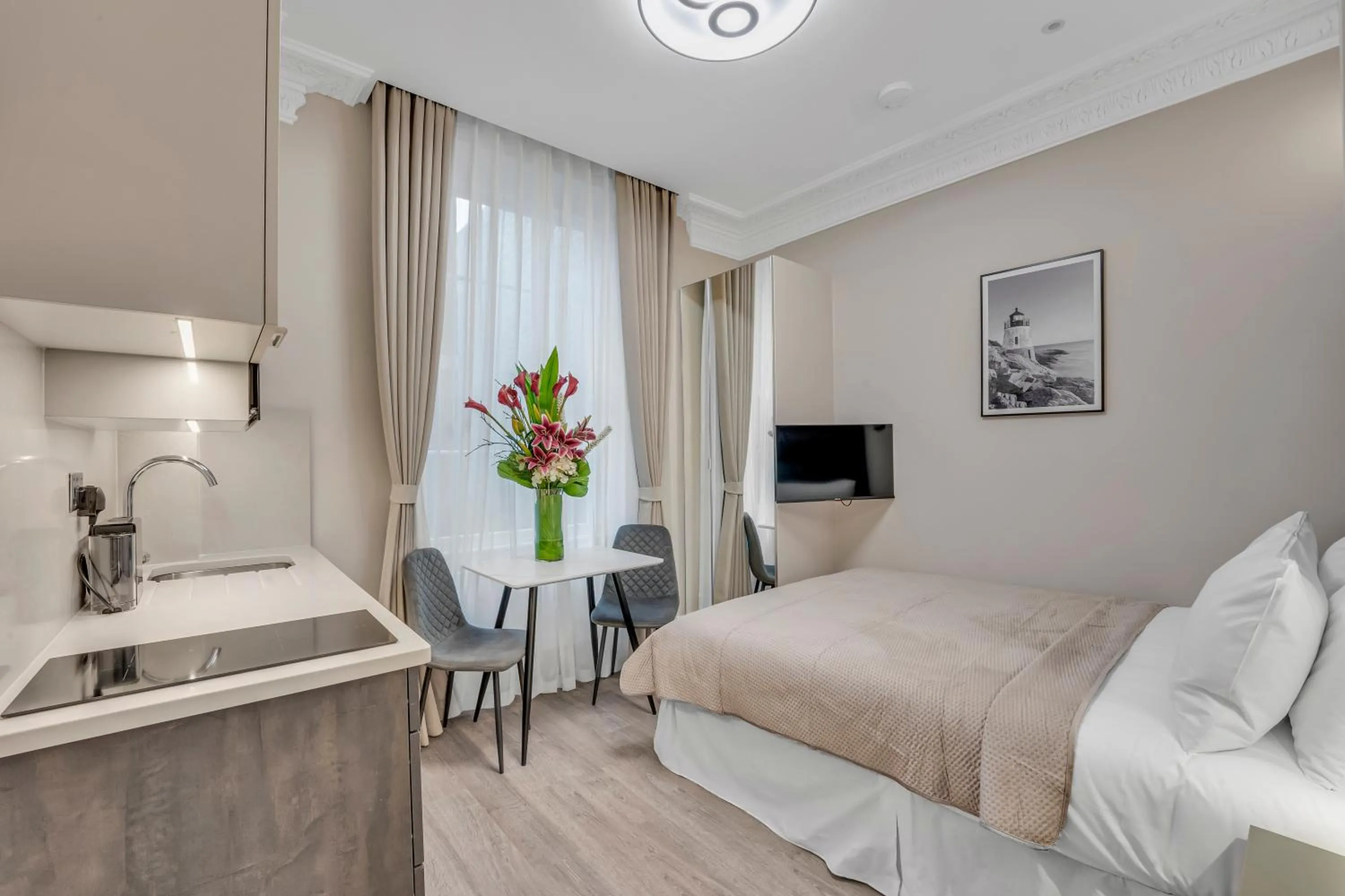 Kitchen or kitchenette, Bed in Cleveland Residences Bloomsbury