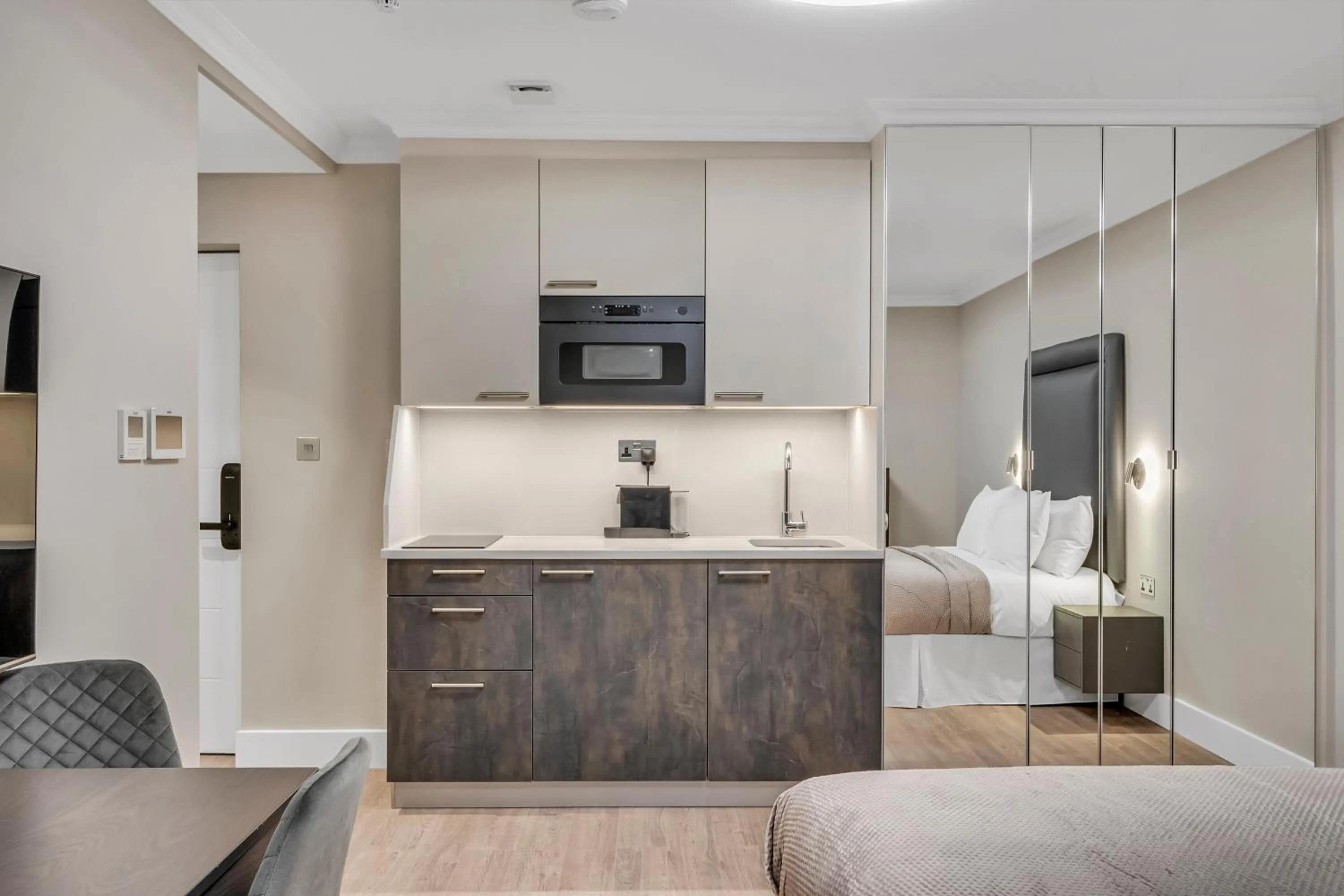 Kitchen or kitchenette in Cleveland Residences Bloomsbury