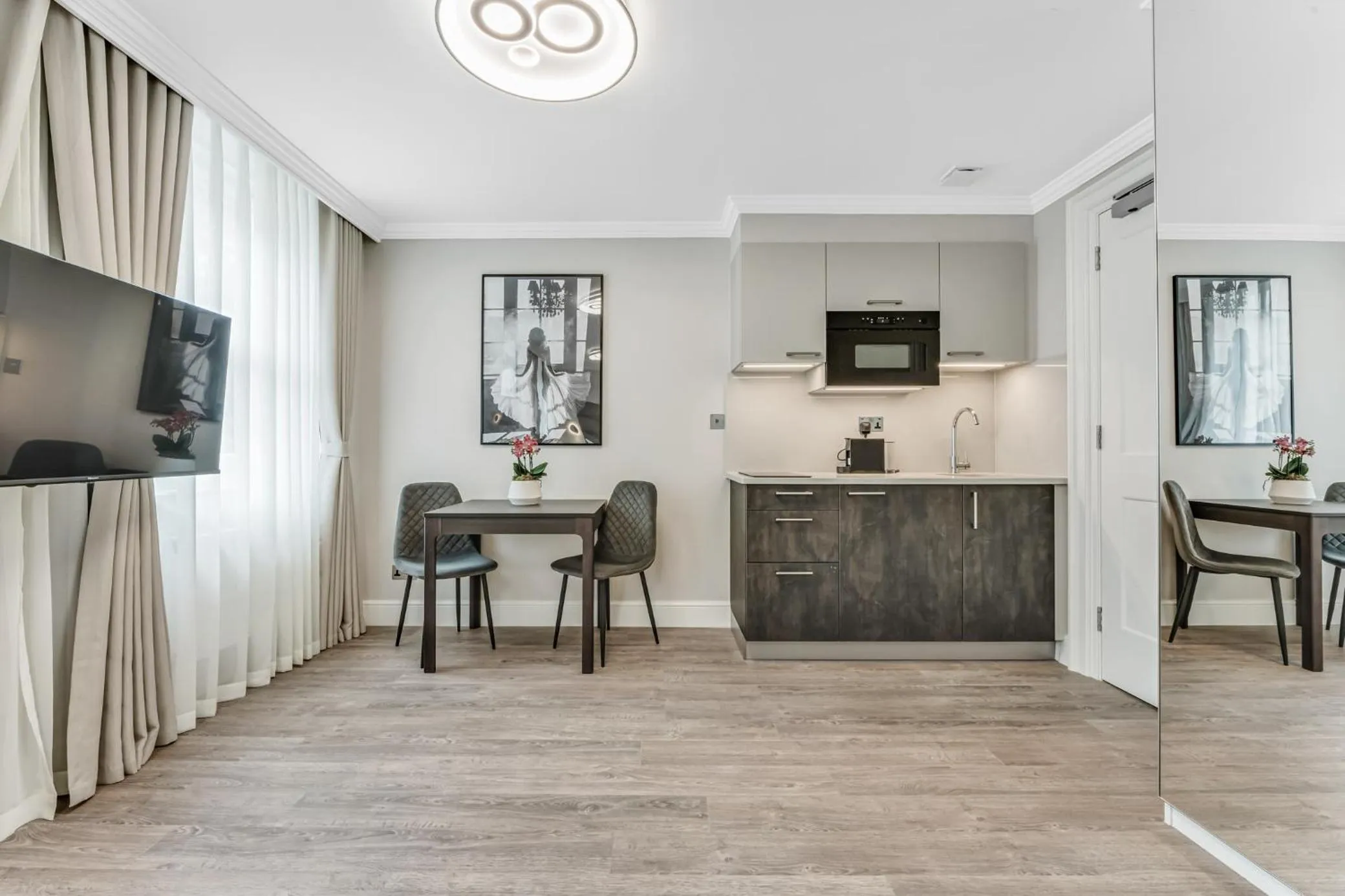 Kitchen or kitchenette in Cleveland Residences Bloomsbury