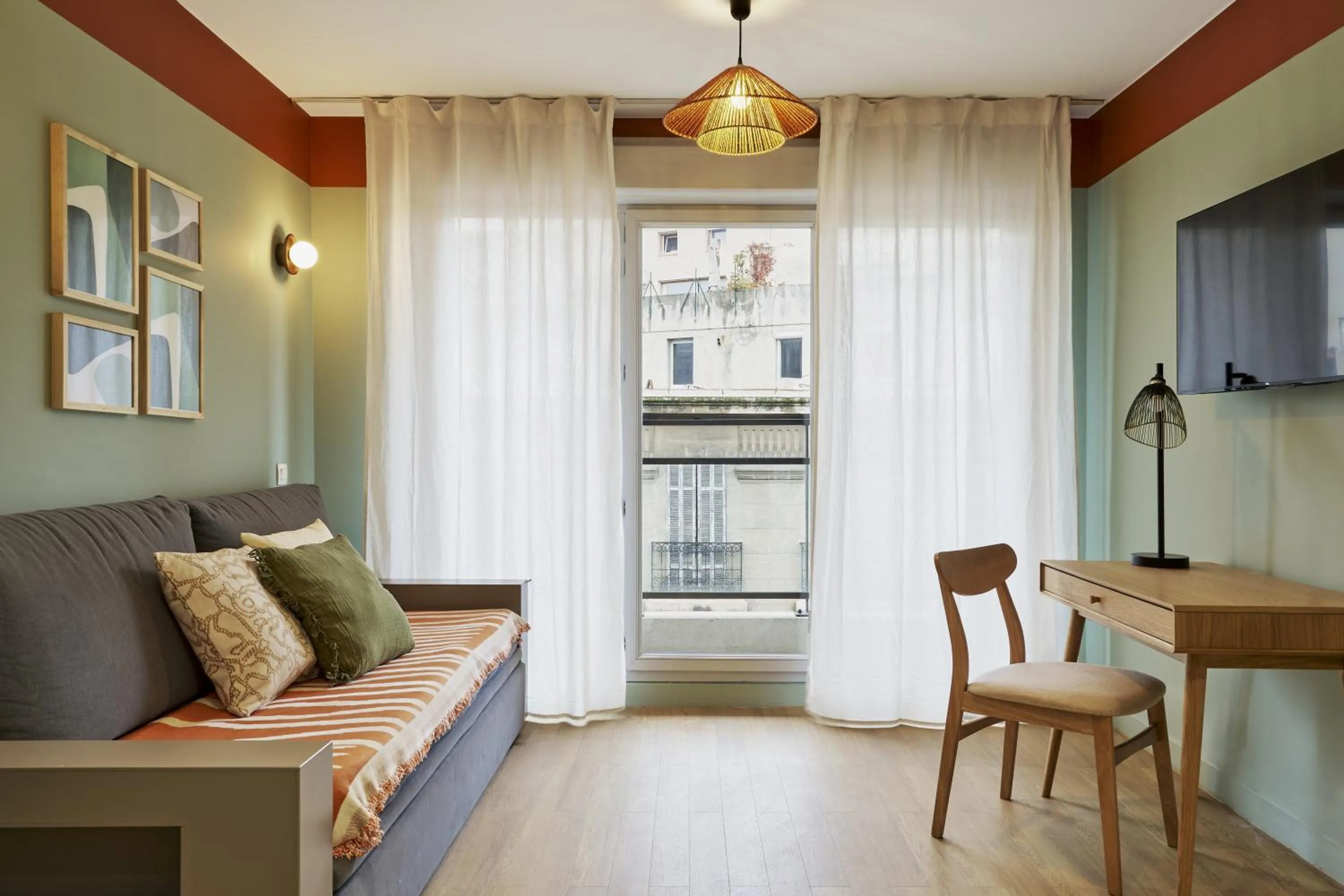 Living room in Hôtel Ligo by HappyCulture