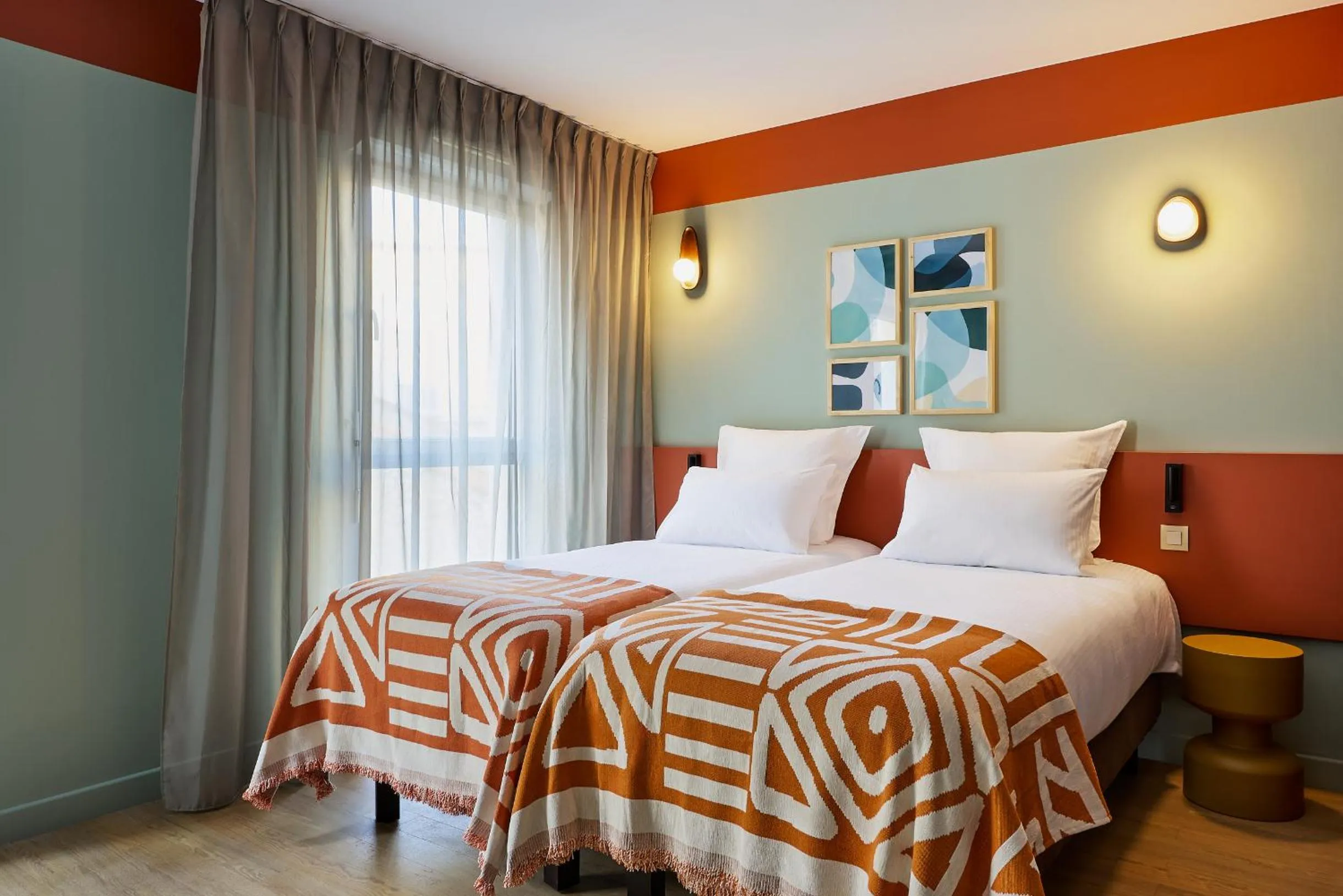 Bed in Hôtel Ligo by HappyCulture