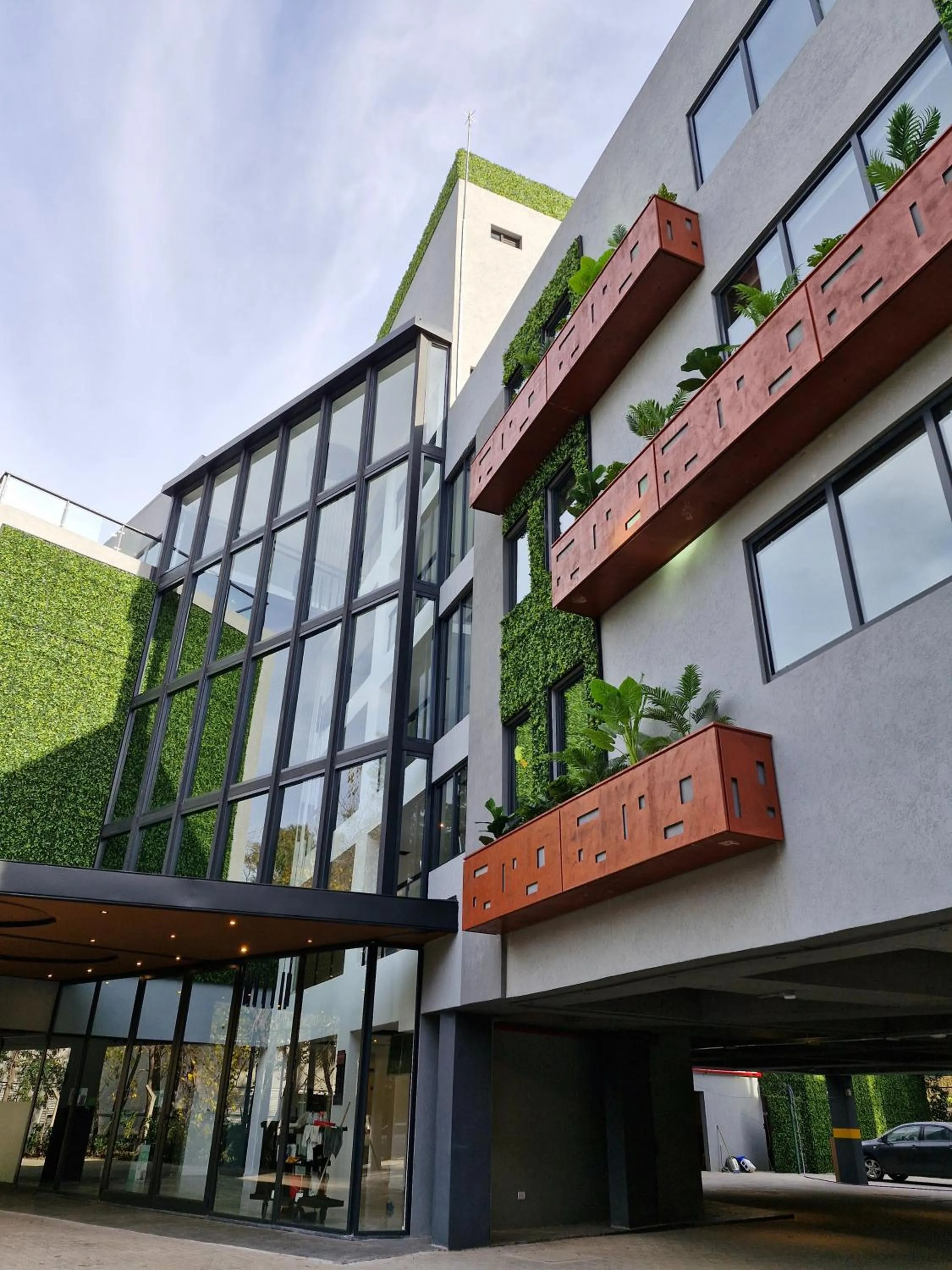 Property building in Mérit Parque Leloir by Amérian