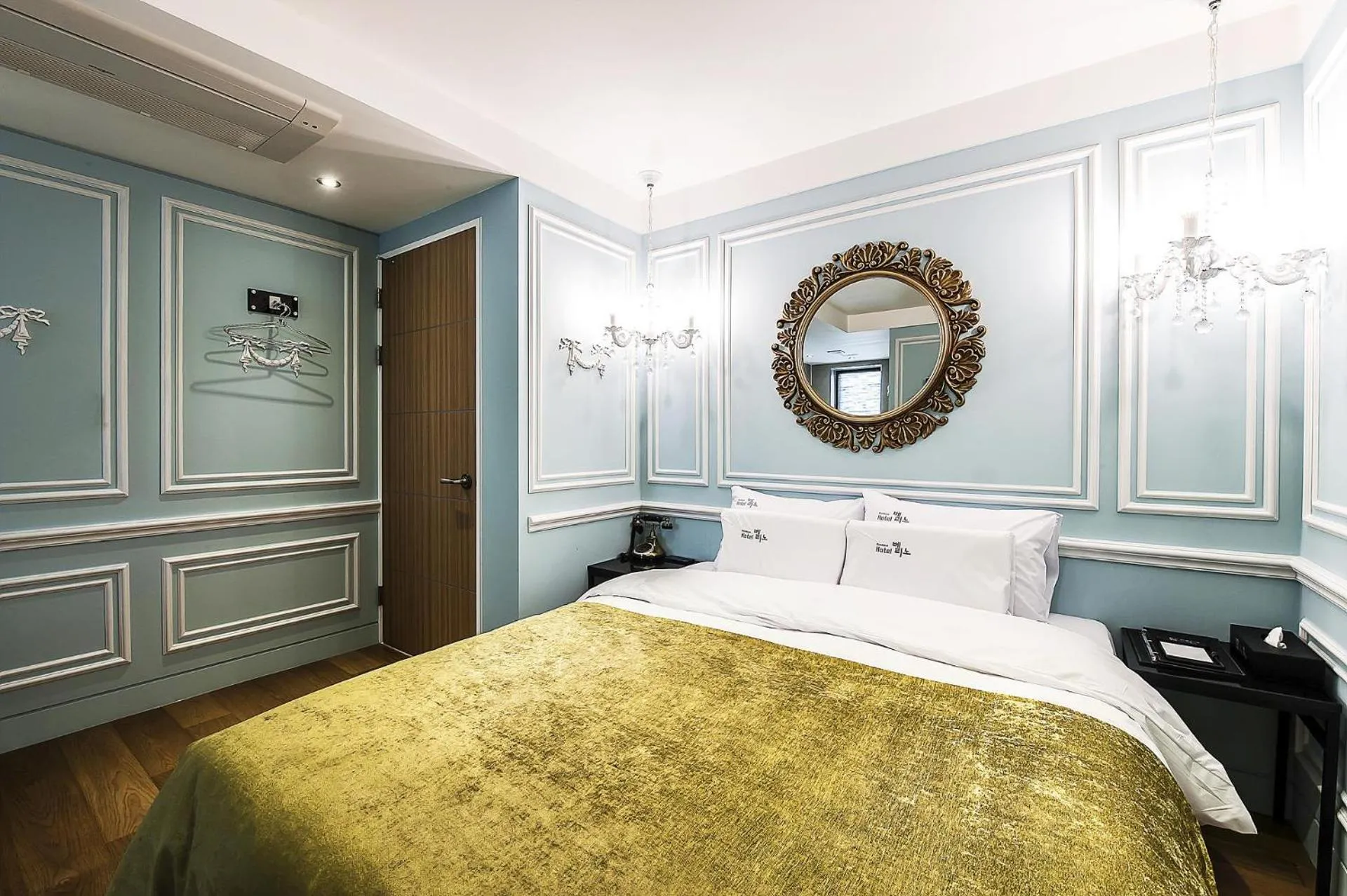 Bed in Bellino Hotel