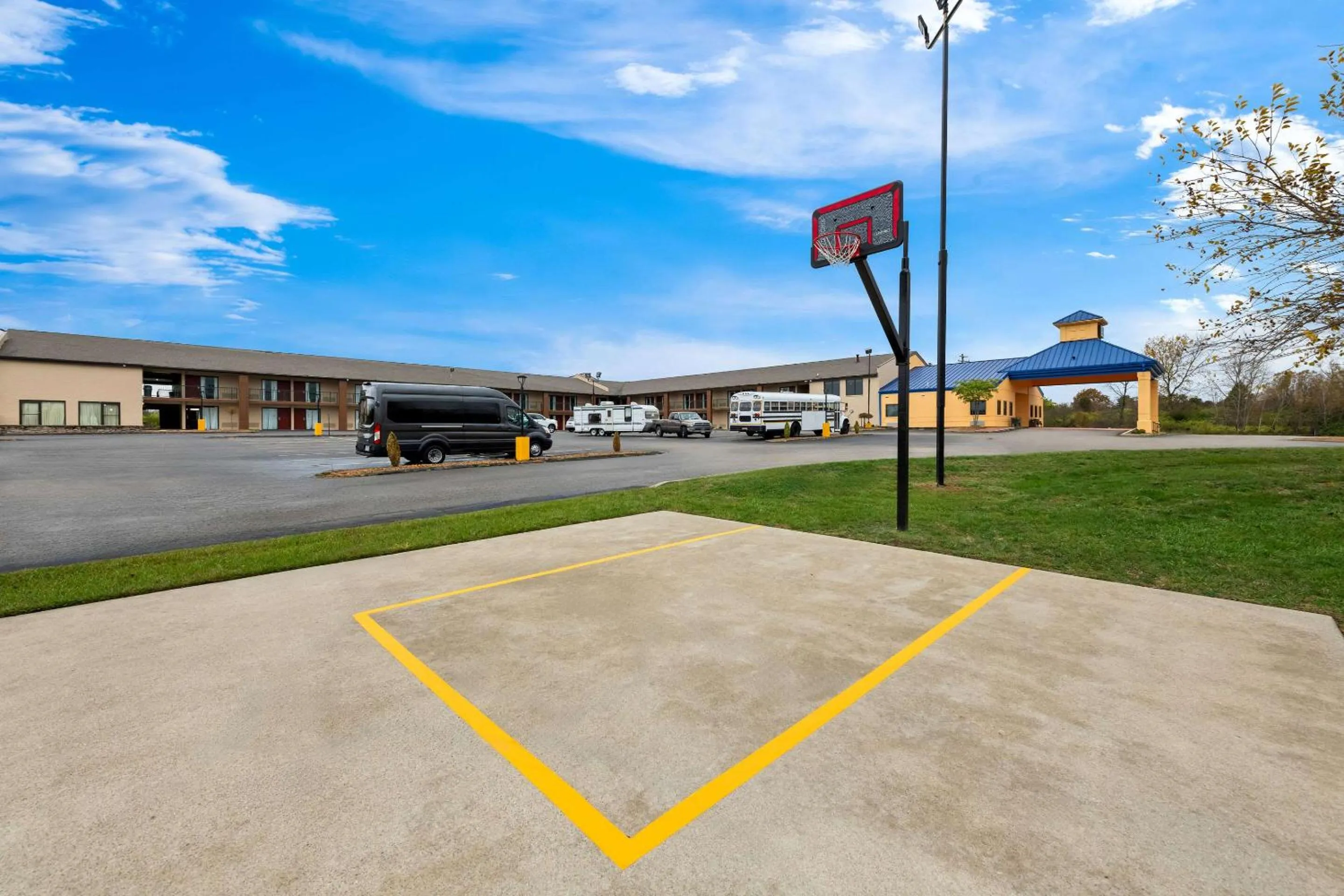 Property building in Suburban Studios Mason Near Kings Island