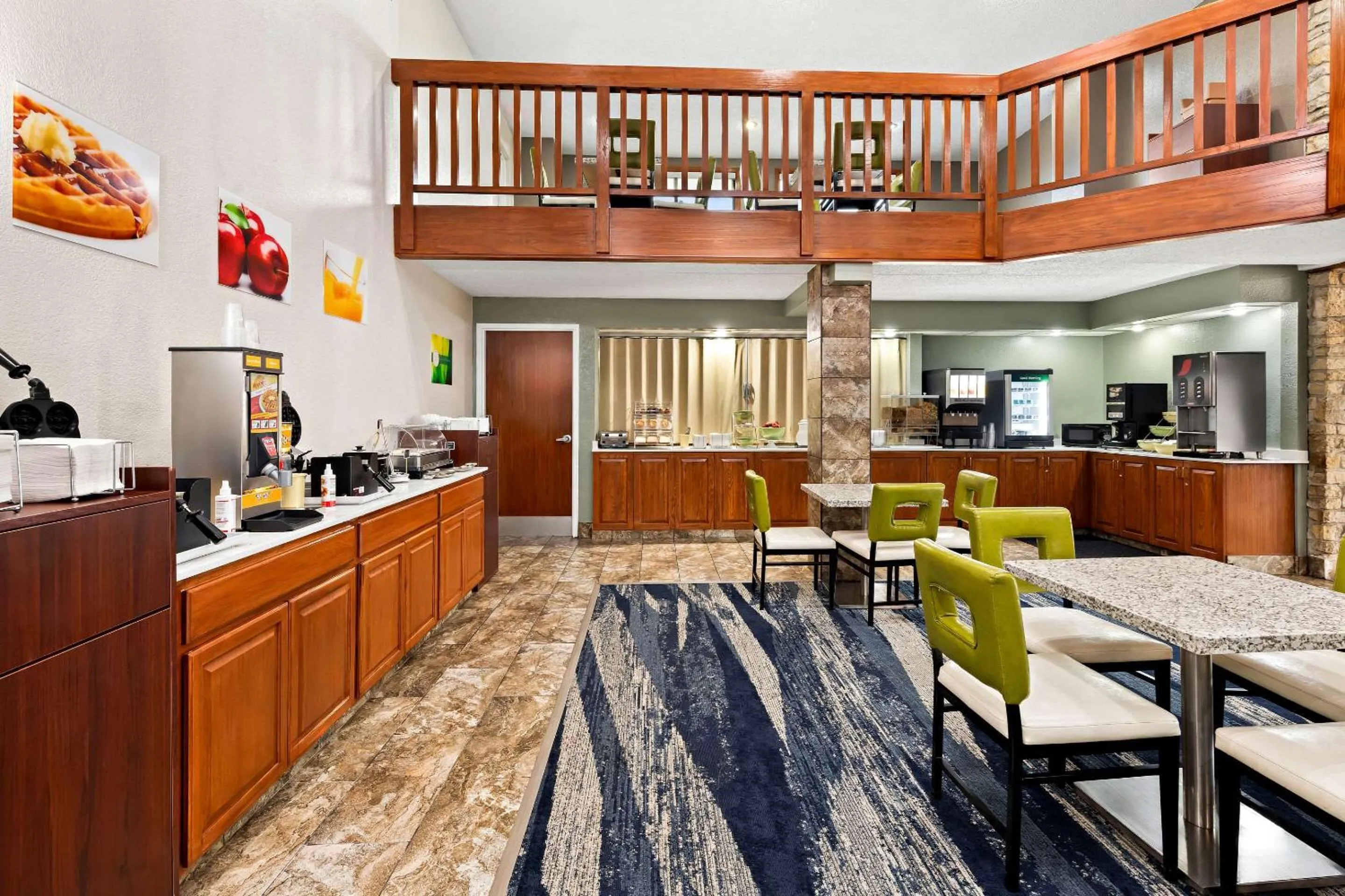 Breakfast in Suburban Studios Mason Near Kings Island