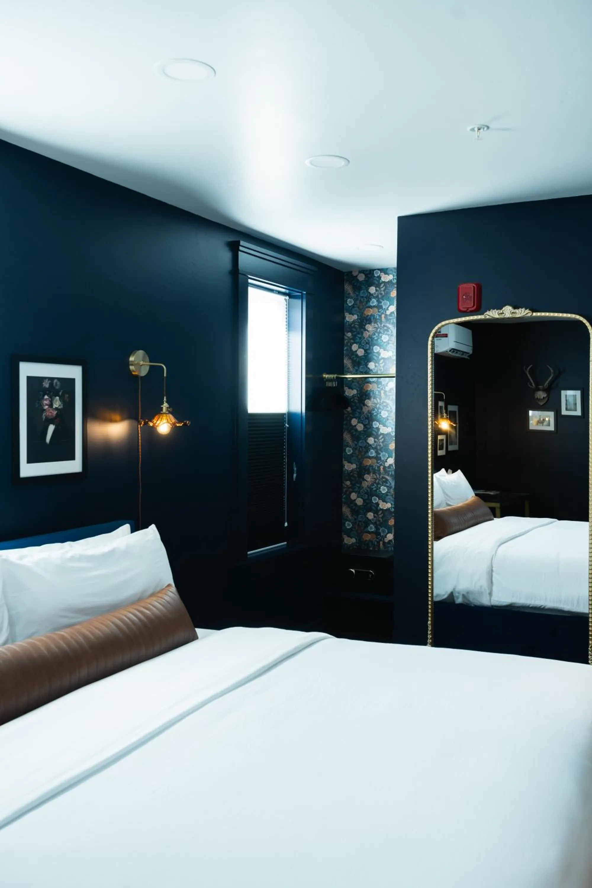 Bed in The Hotel Melrose