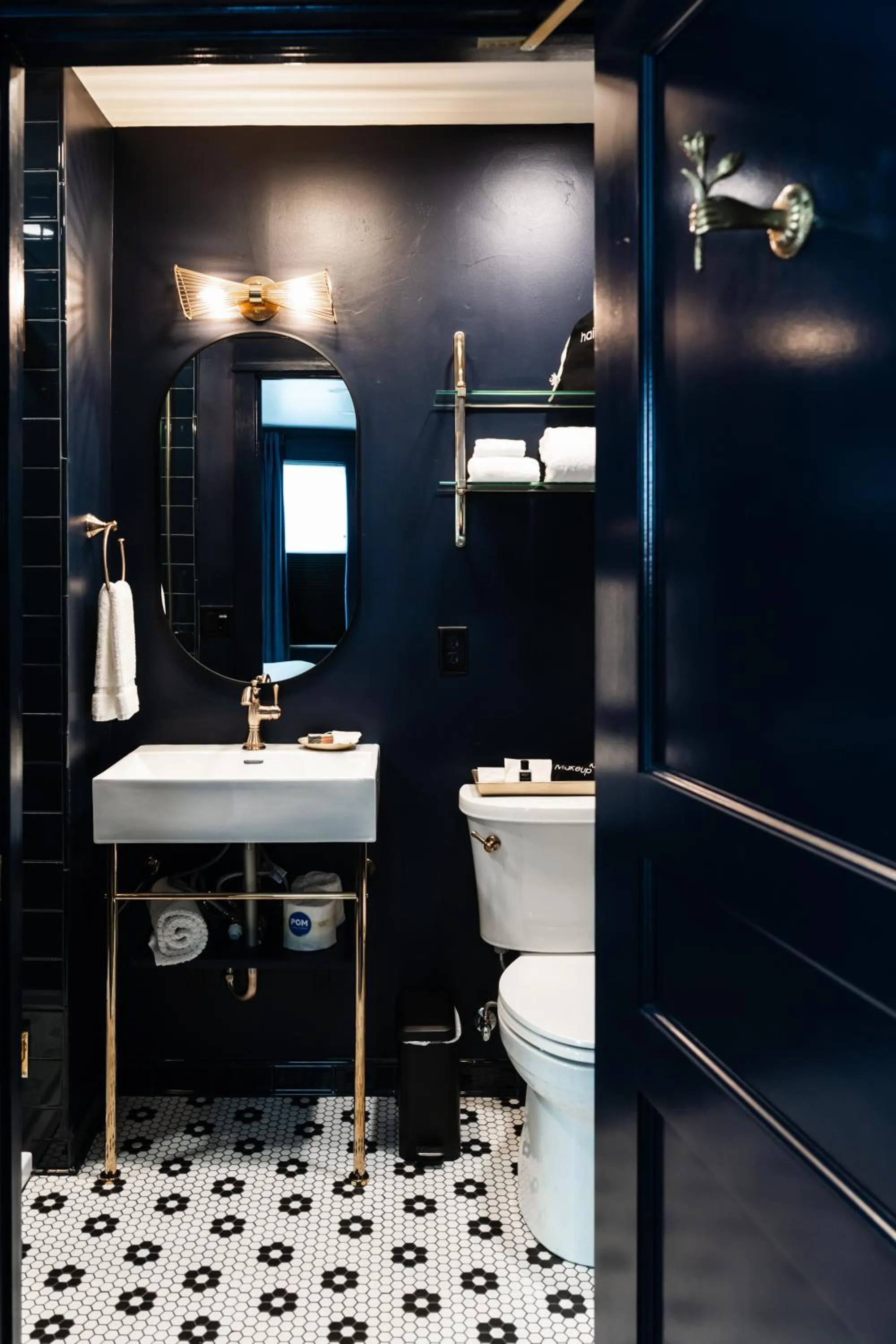 Toilet in The Hotel Melrose