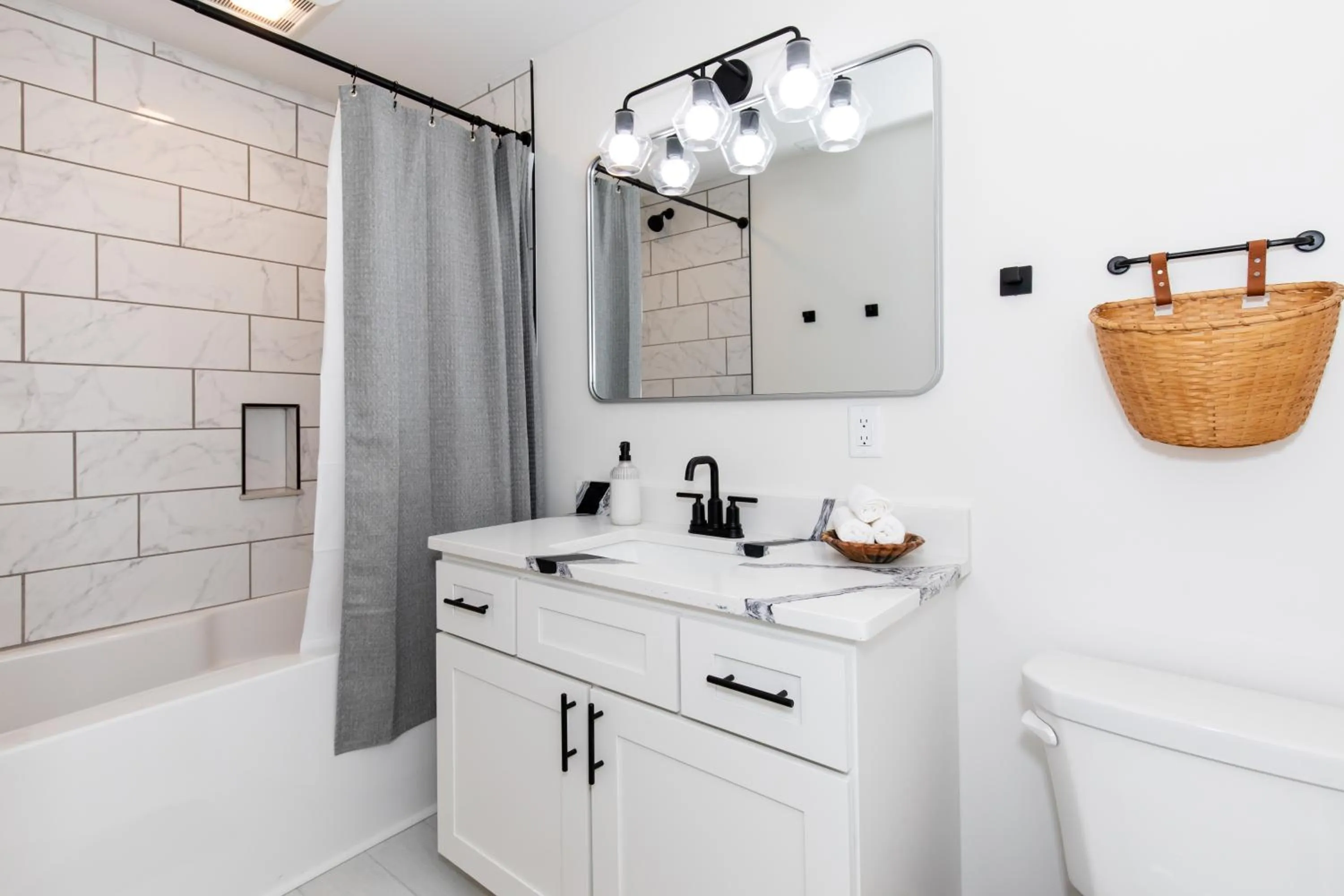 Property building in Inn At Fulton Boutique Hotel