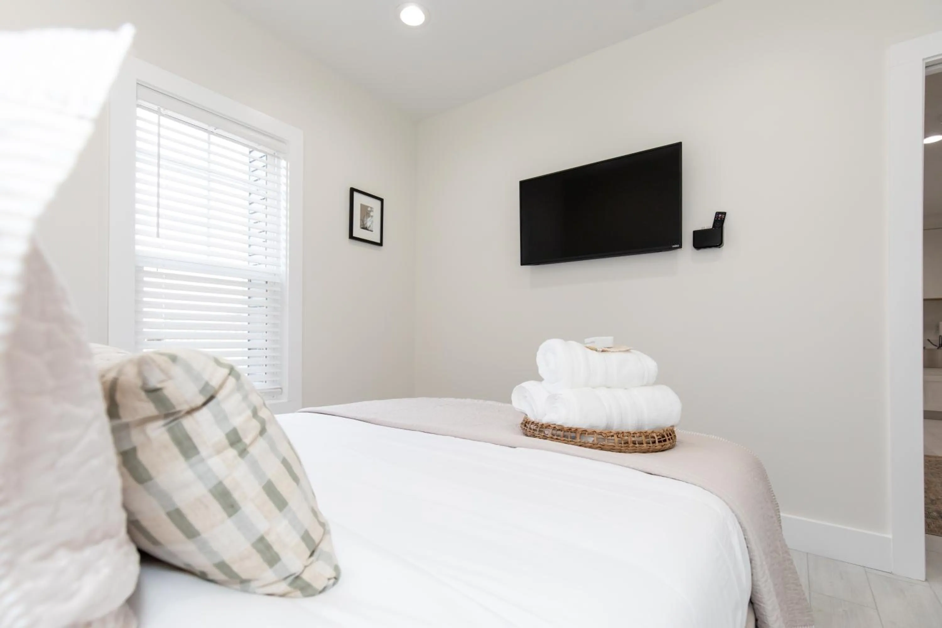 Property building, Bed in Inn At Fulton Boutique Hotel