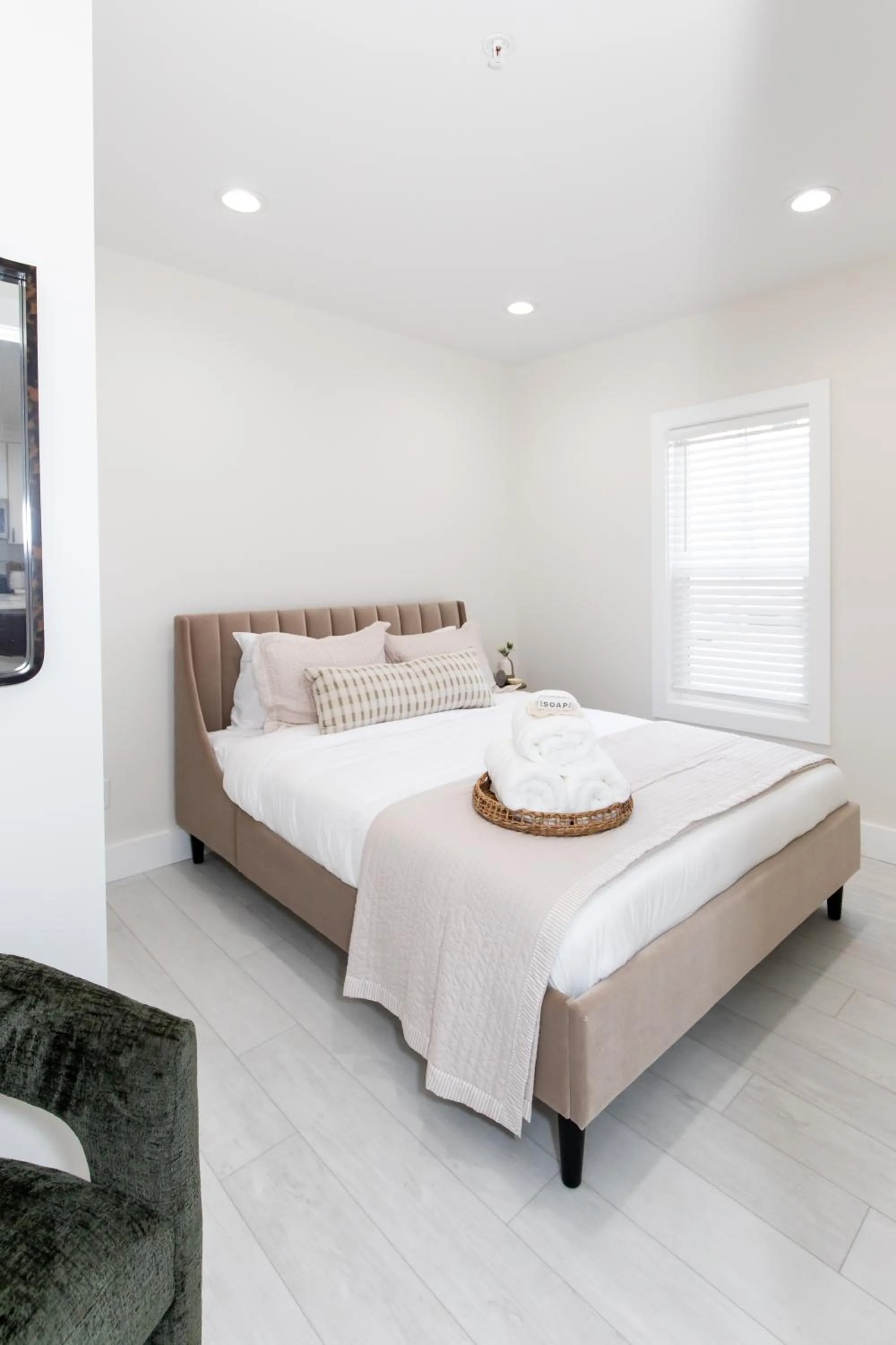 Property building, Bed in Inn At Fulton Boutique Hotel