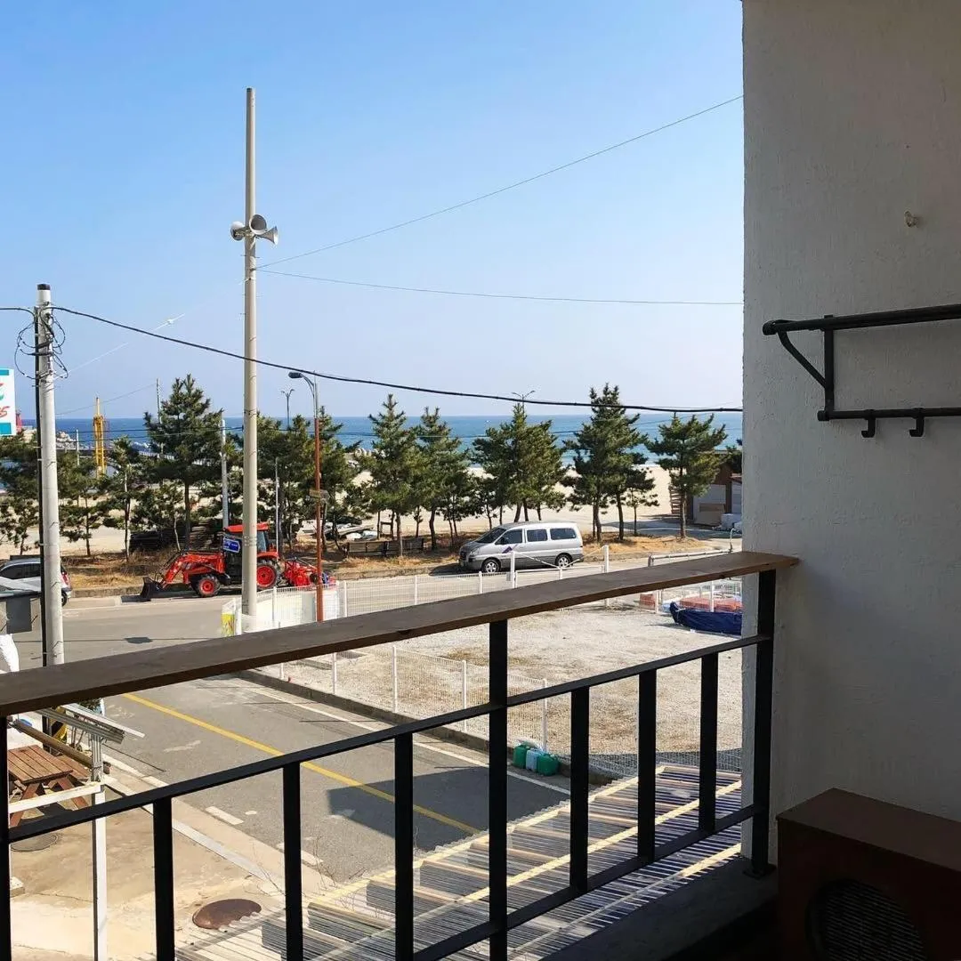 Yang Yang Surfers Paradise Stay