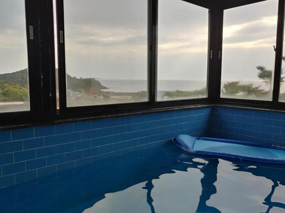 The Mare Pool Villa Pension