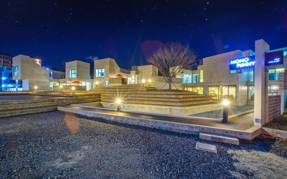 Tongyeong Monofunny Pension