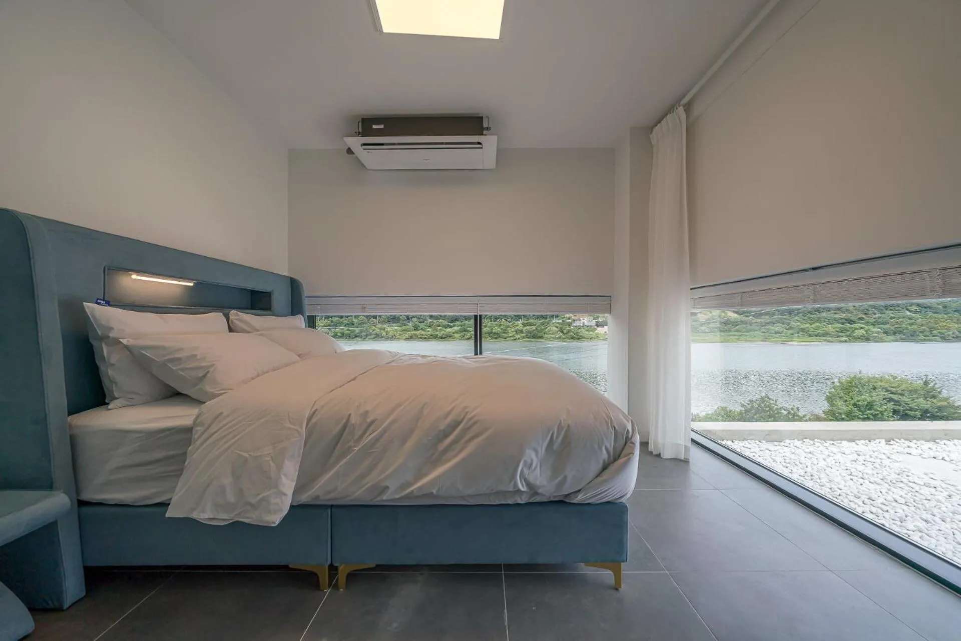 Bed in Chuncheon Onda Poolvilla