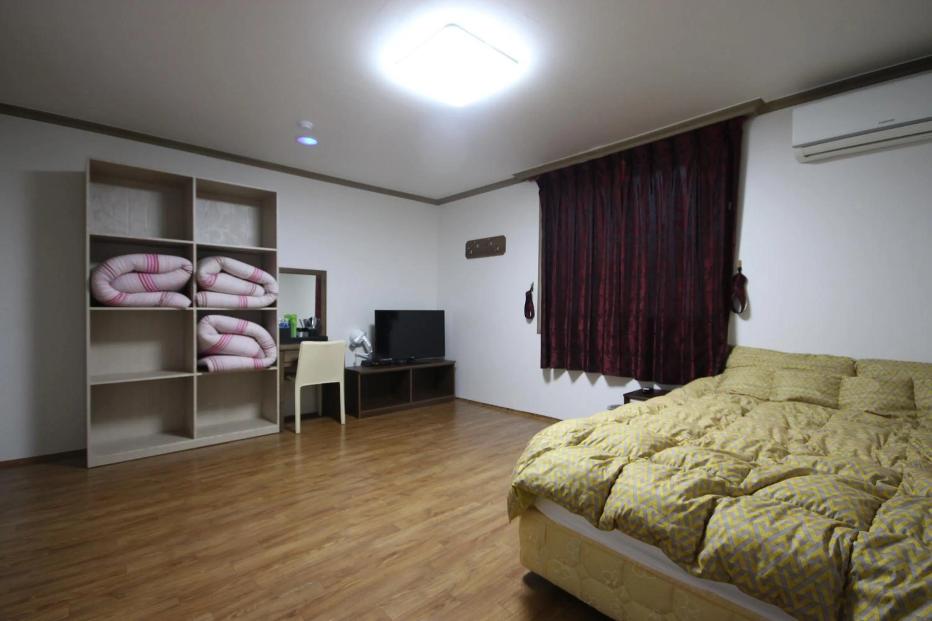 Bed in Haenam World Pension