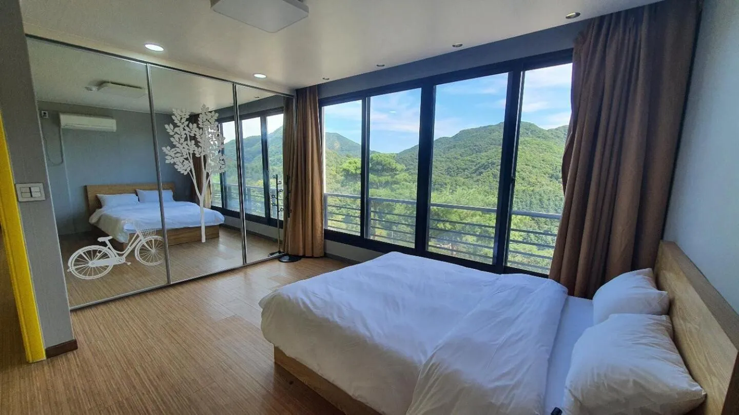 Bed in Yangju Gray Castle Pension