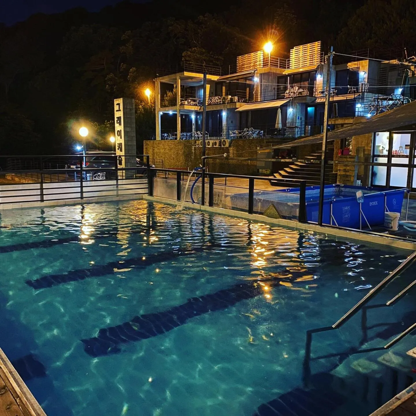 Yangju Gray Castle Pension