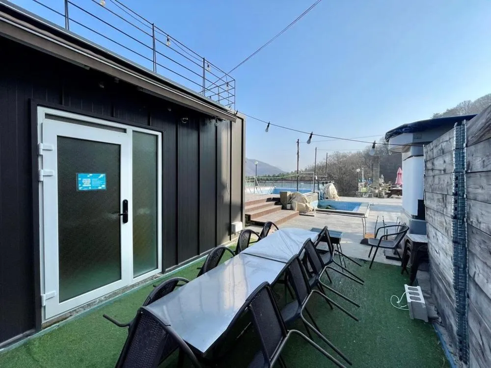 Yangju Gray Castle Pension