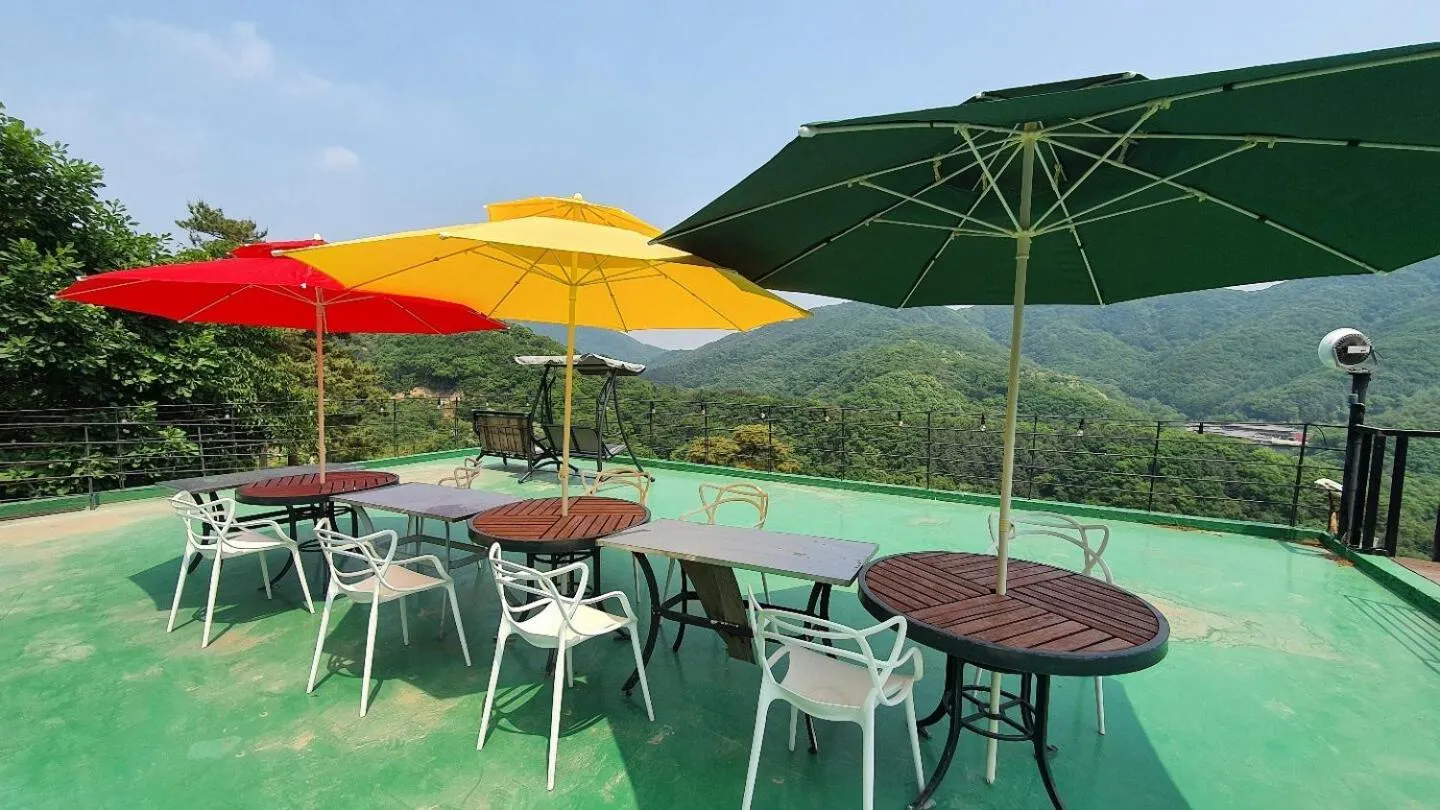 Yangju Gray Castle Pension