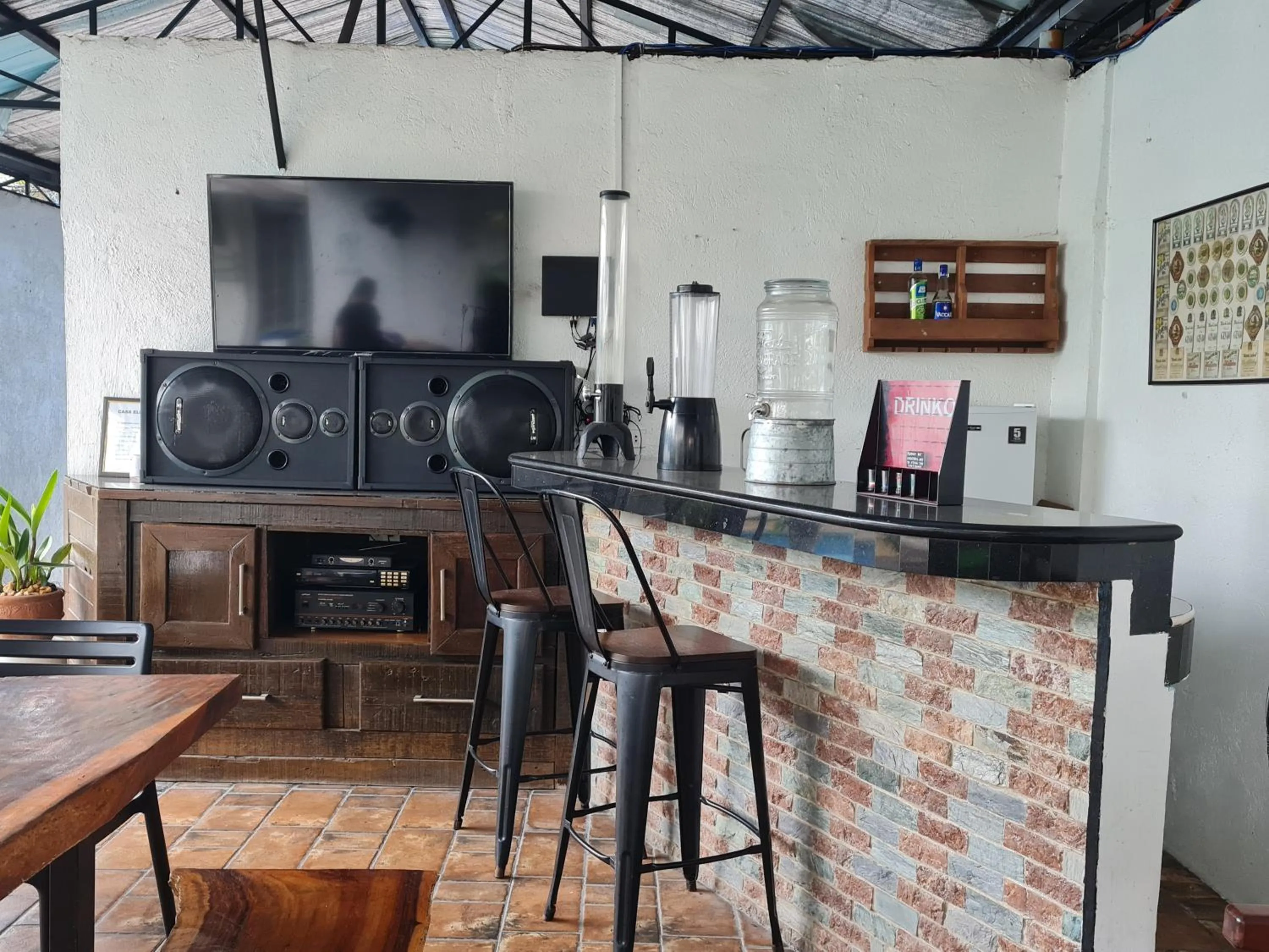 Lounge or bar in Casa Eliana Garden Villa by SMS Hospitality