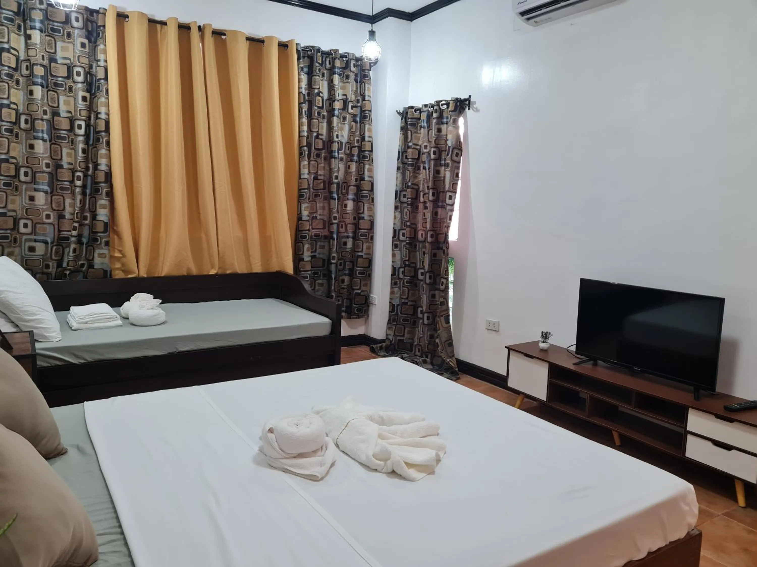 Bed in Casa Eliana Garden Villa by SMS Hospitality