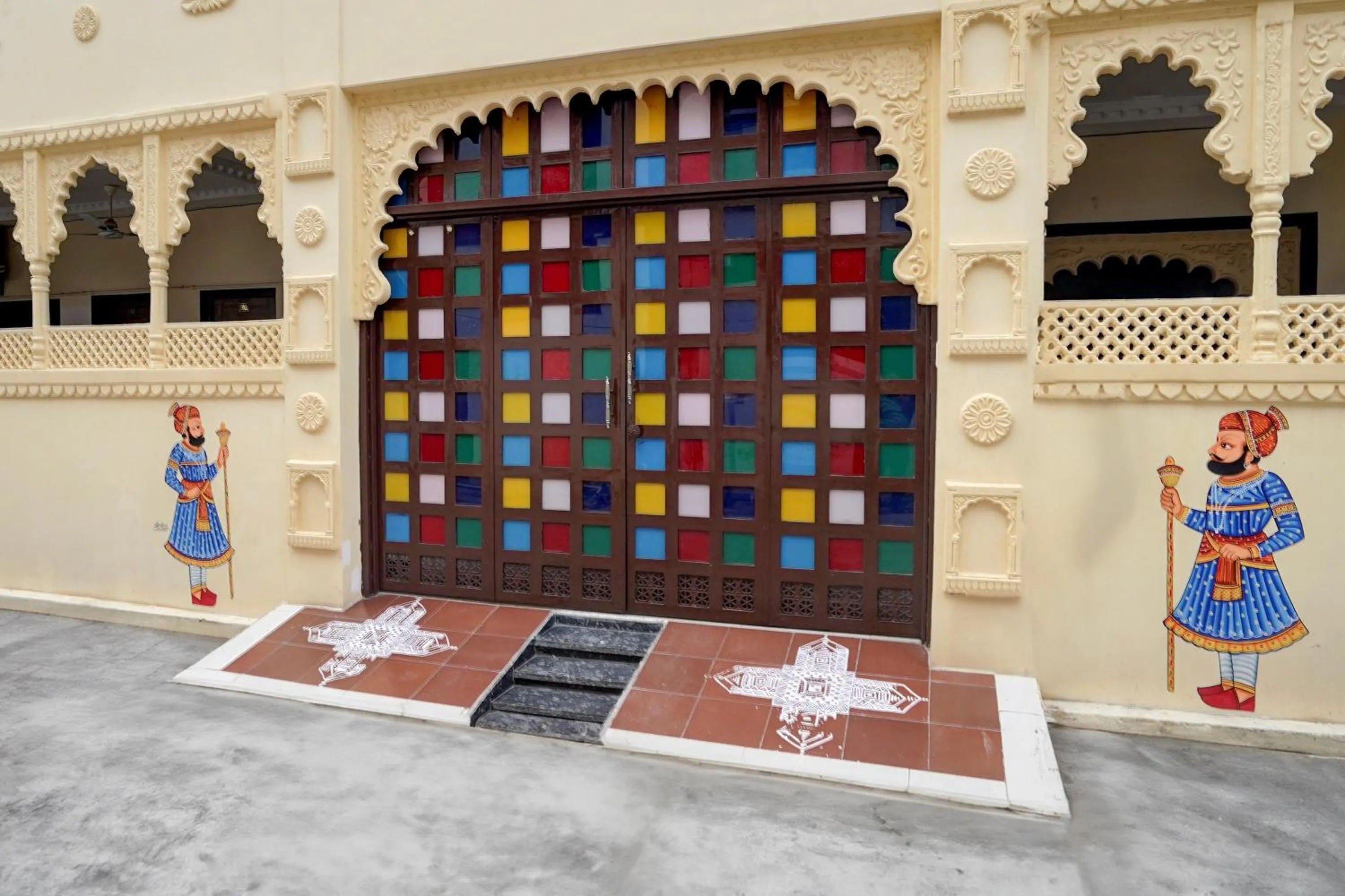 Facade/entrance in Hotel O Bhanwar Villa