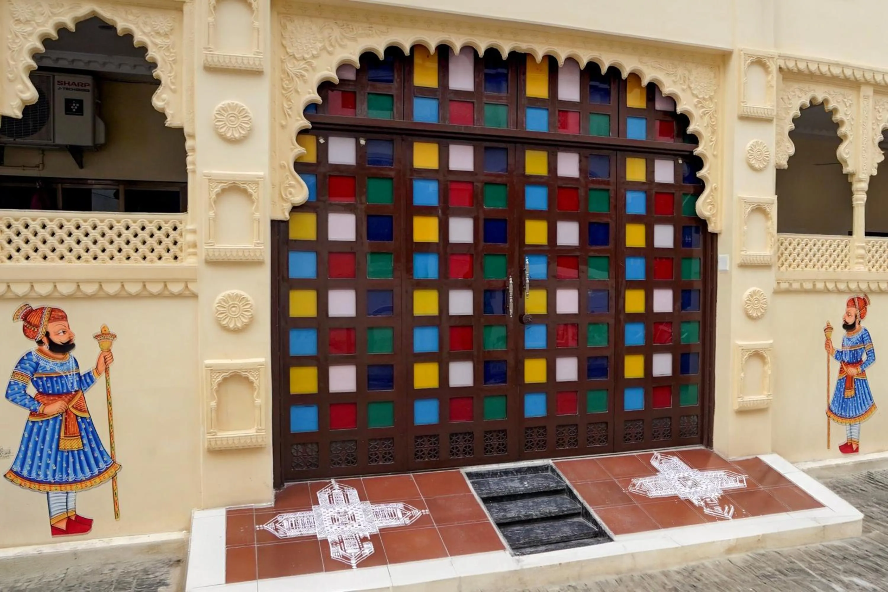 Facade/entrance in Hotel O Bhanwar Villa