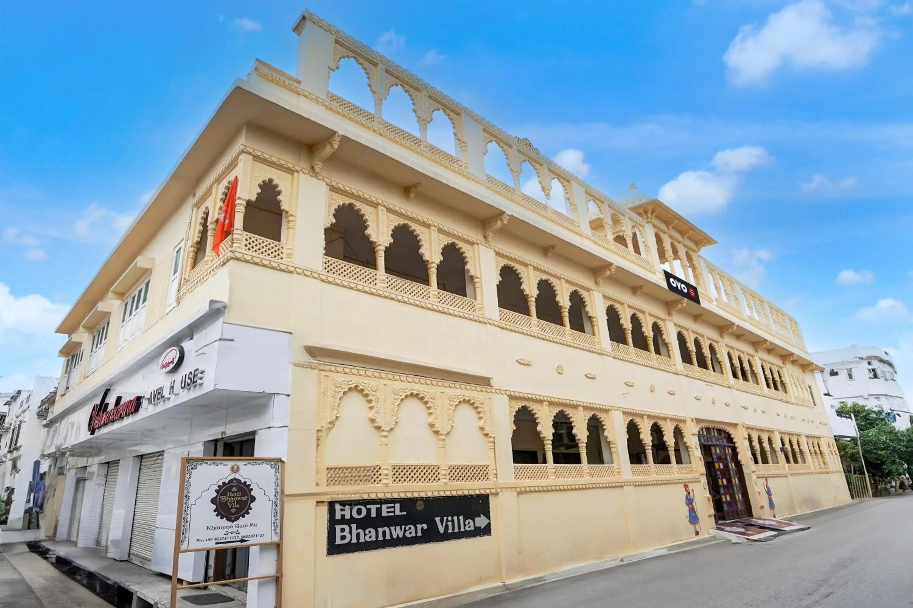 Facade/entrance in Hotel O Bhanwar Villa