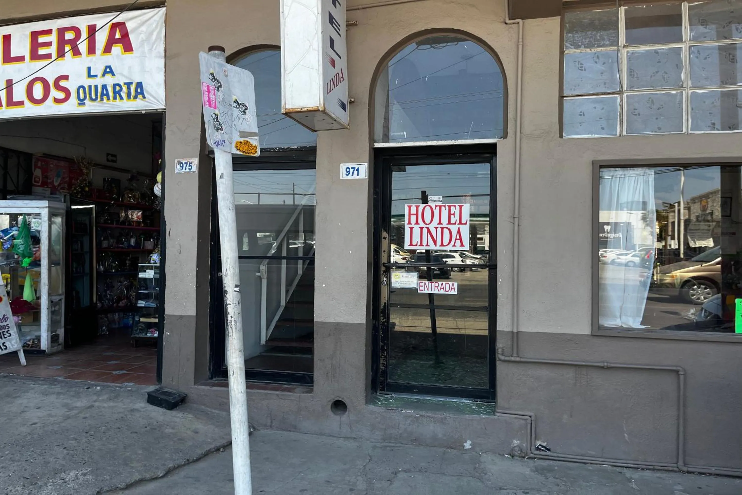 Facade/entrance in OYO Hotel Linda Tijuana